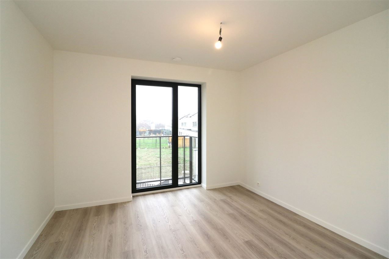 Nieuwbouwapp. met twee slpk, zuidterras op een gunstige ligging foto 17