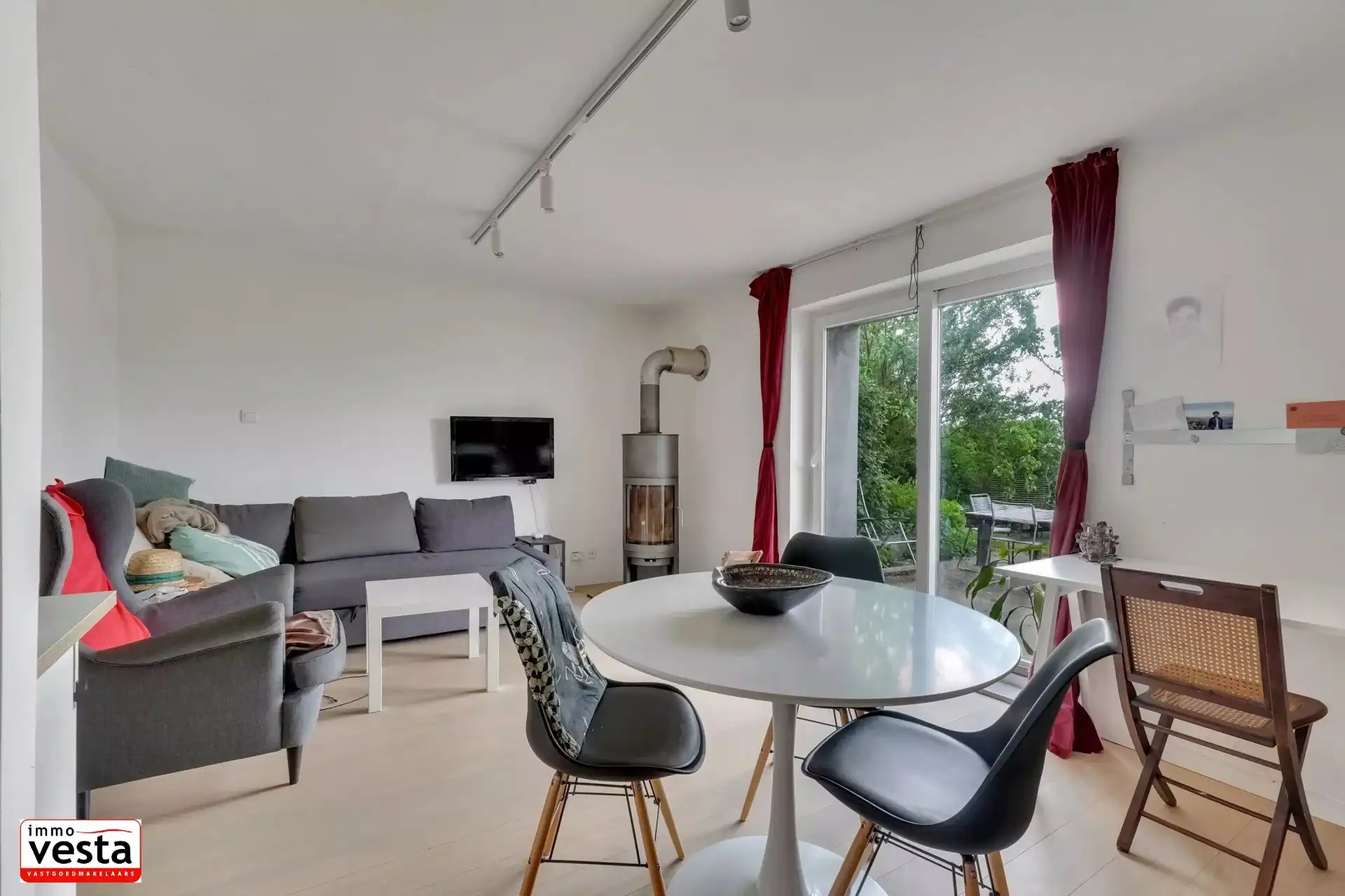 Ruime gezinswoning met 5 slaapkamers in Gingelom foto 8