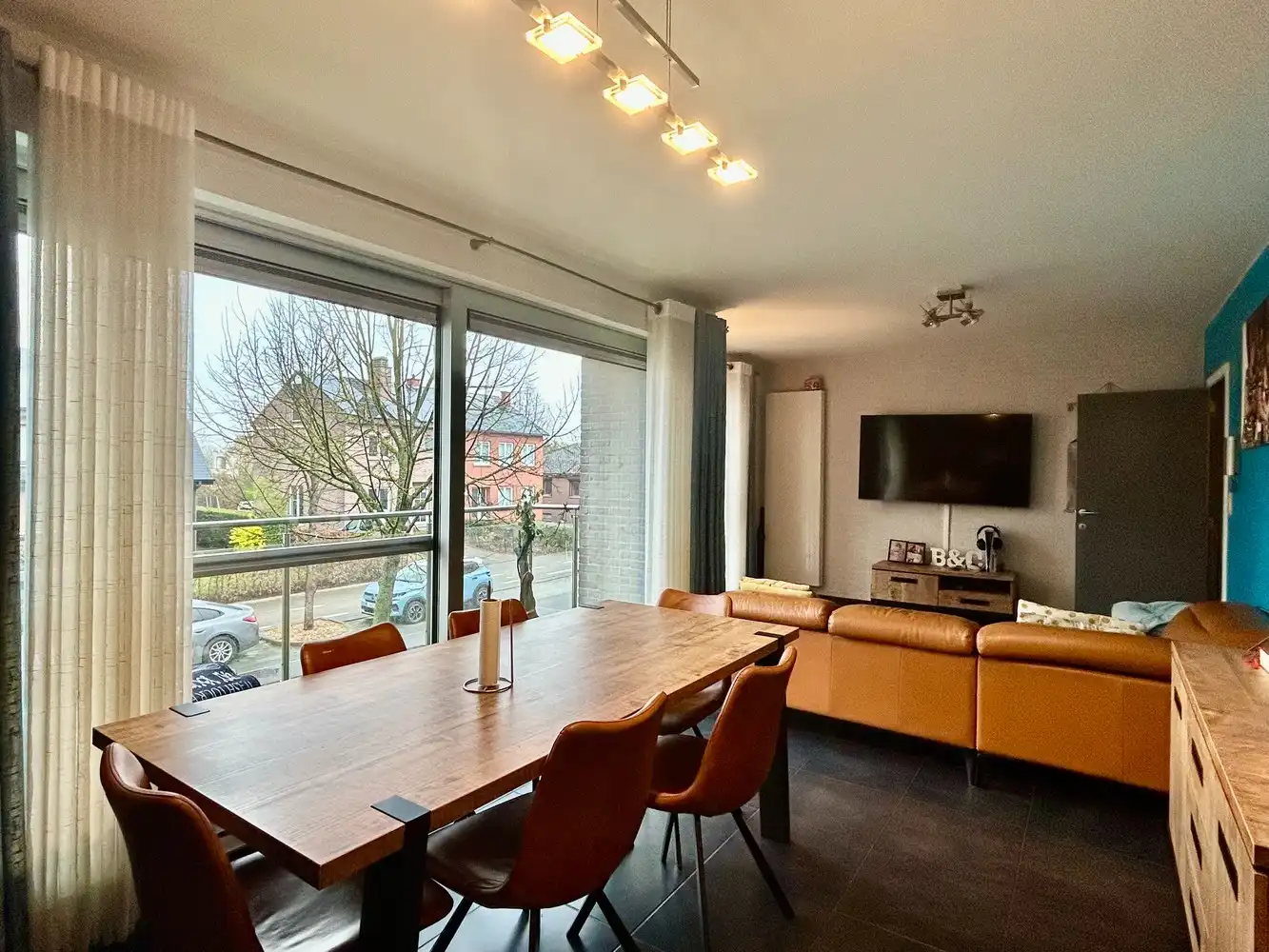 Instapklaar duplexappartement met terras en autostaanplaats te Herent foto 2