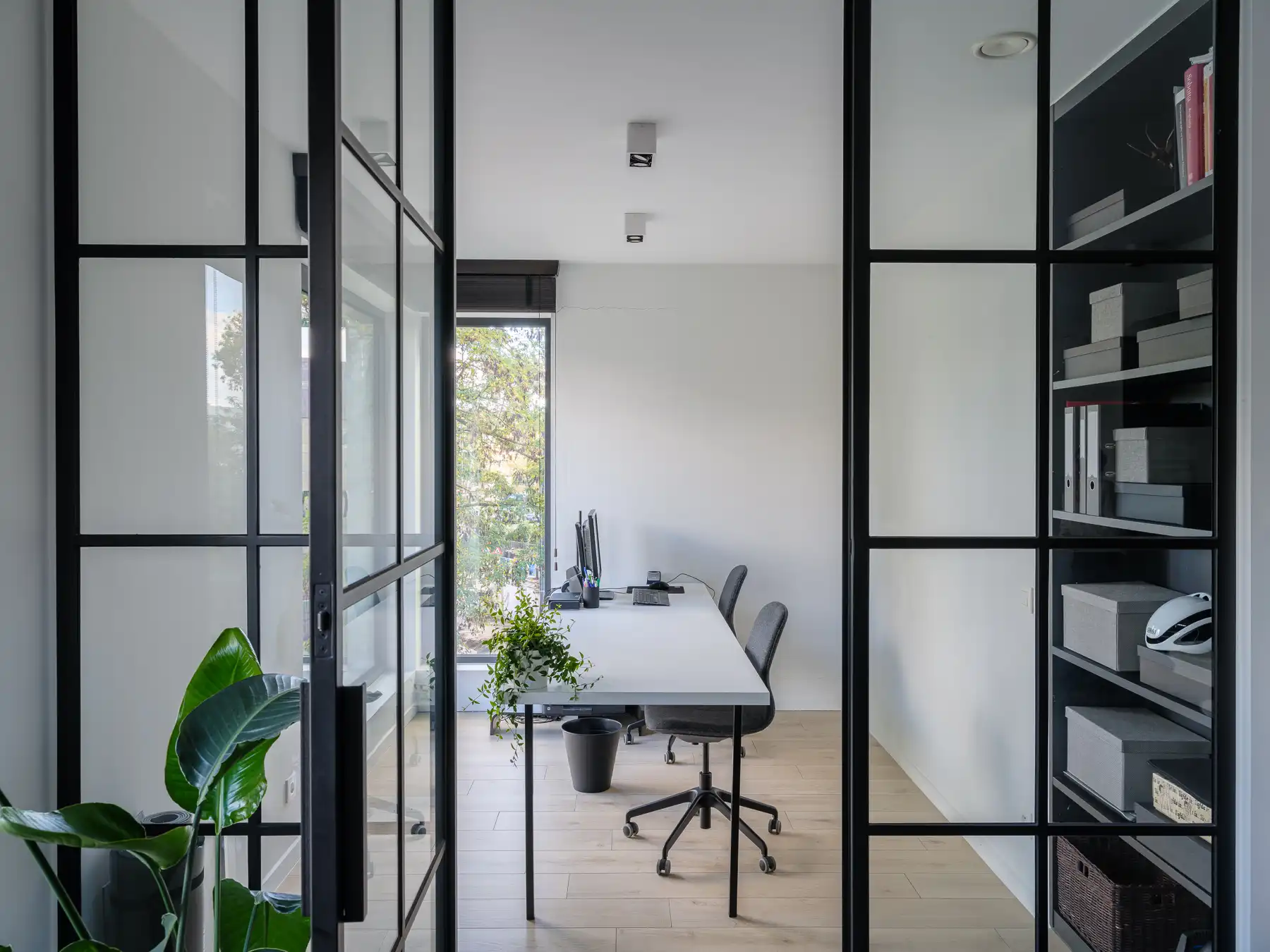 Kwalitatief afgewerkt appartement met terras foto 10