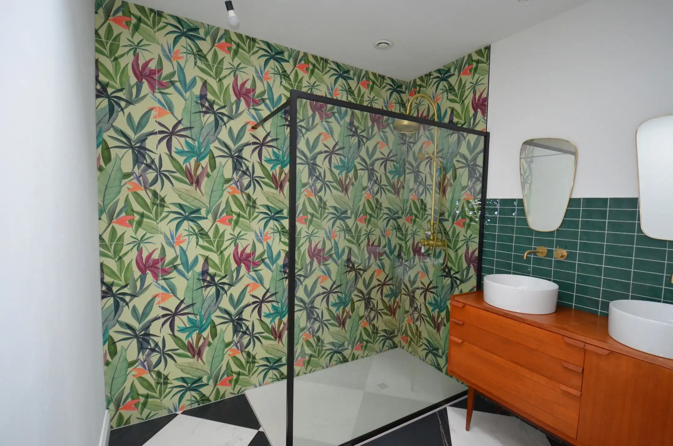 Zeer ruime karaktervolle rijwoning foto 9