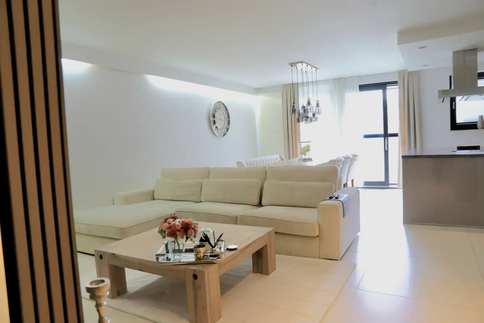 Prachtig appartement met 2 slaapkamers in het centrum van Maasmechelen foto 4