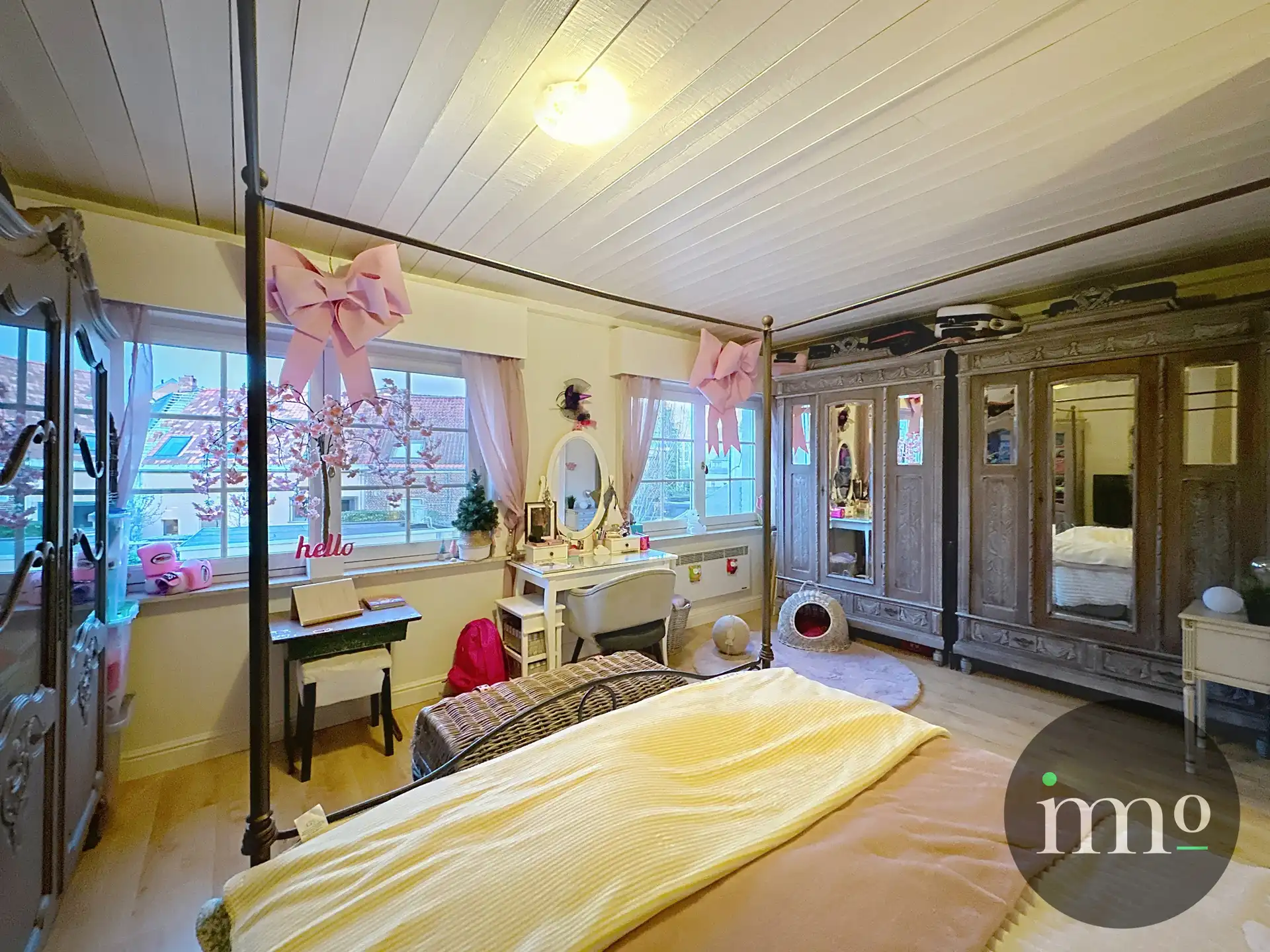 Compleet gerenoveerde burgerwoning met 2 slaapkamers en garage foto 14