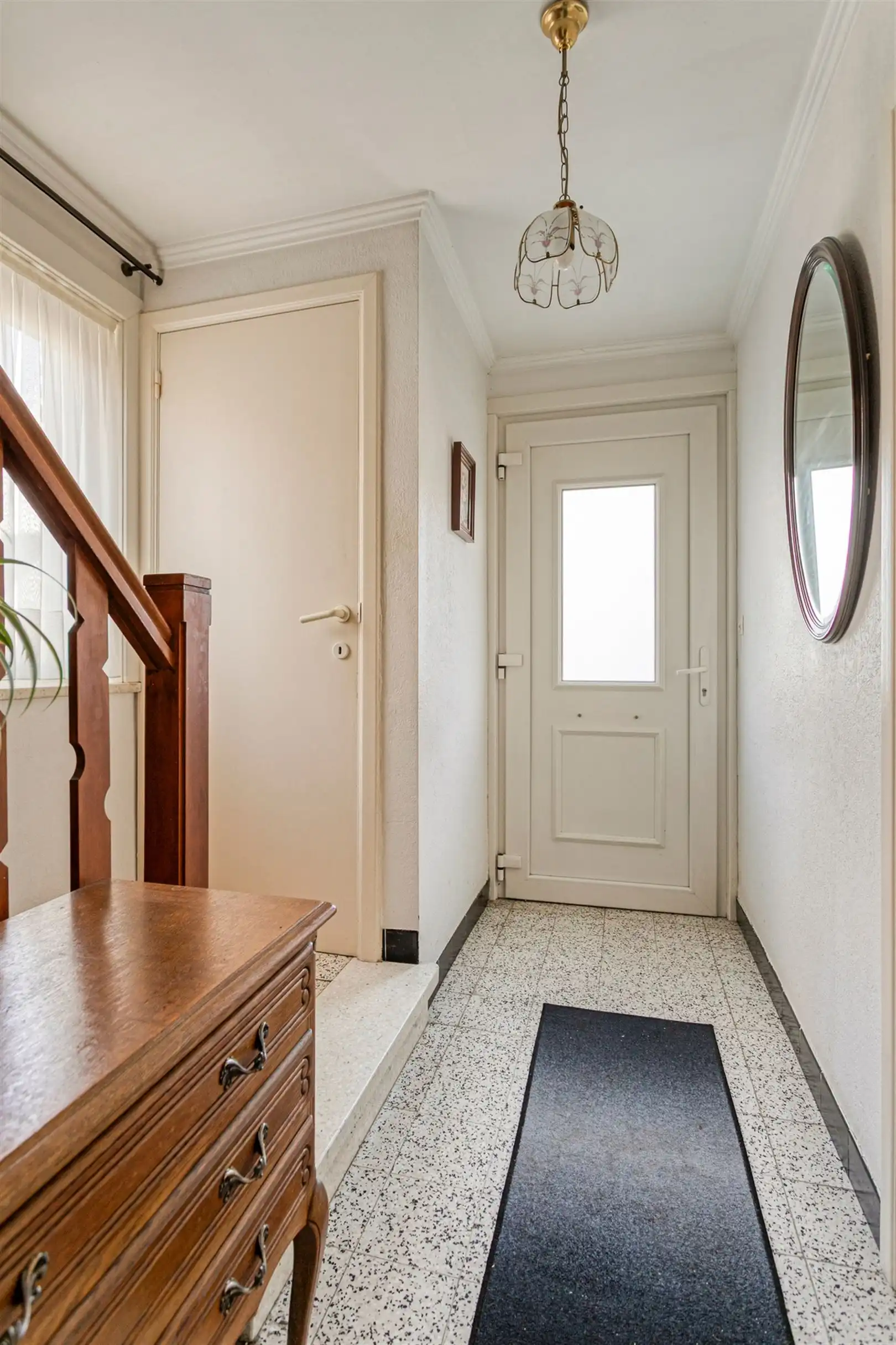 Te renoveren woning te Heurne foto 4