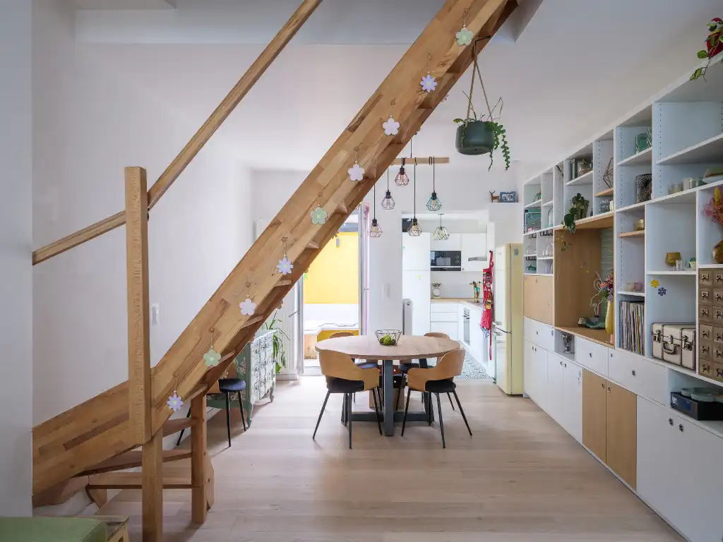 Aangename en instapklare woning met drie slaapkamers, gelegen op wandel- en fietsafstand van het historische centrum van Gent. foto 3