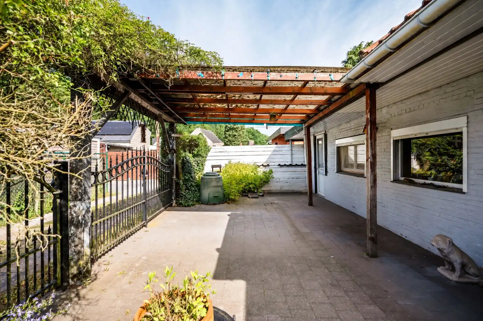 Bungalow met tal van mogelijkheden in Schoten foto 14