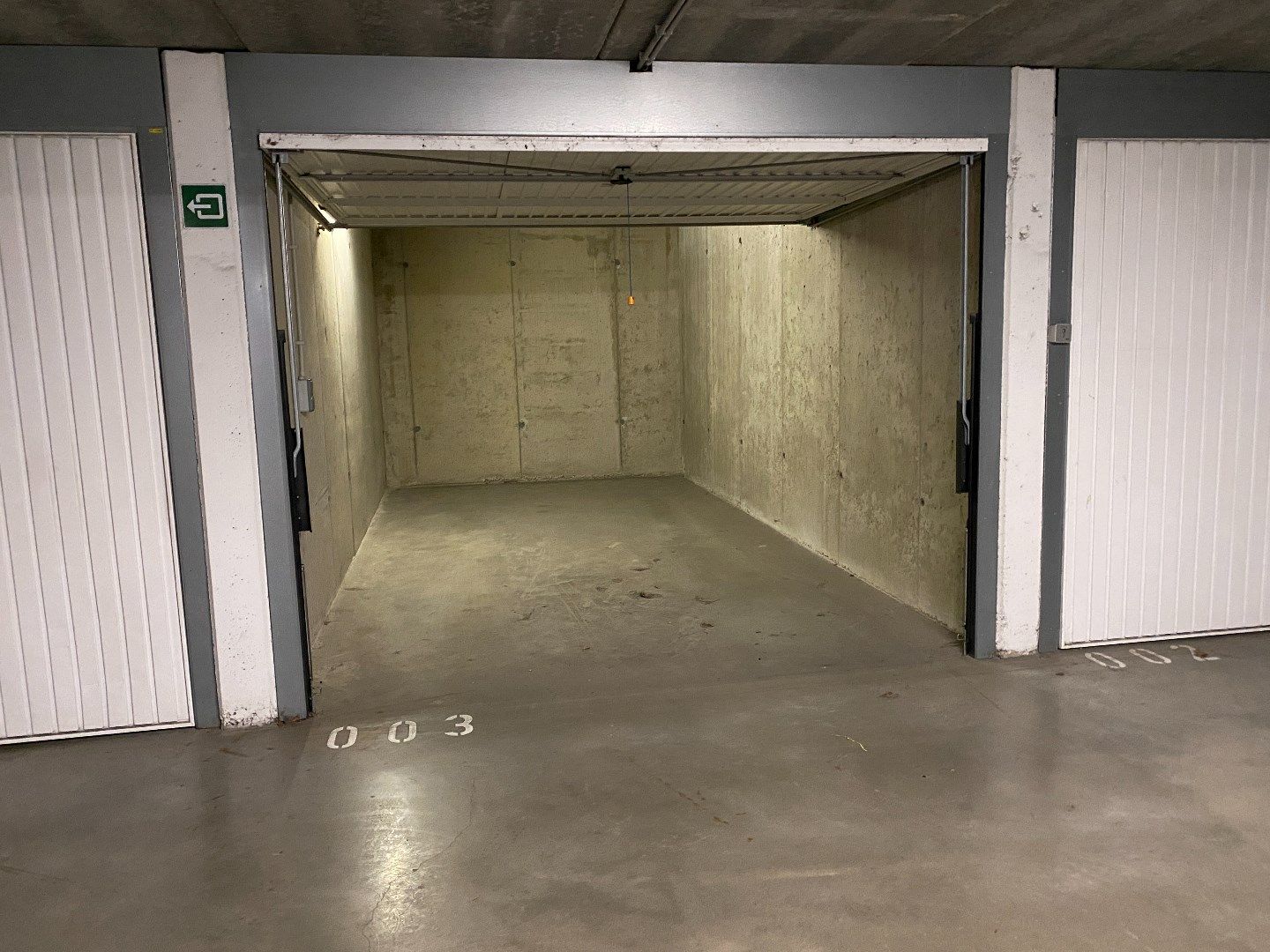 GARAGE  IN DE MUNT  foto 4