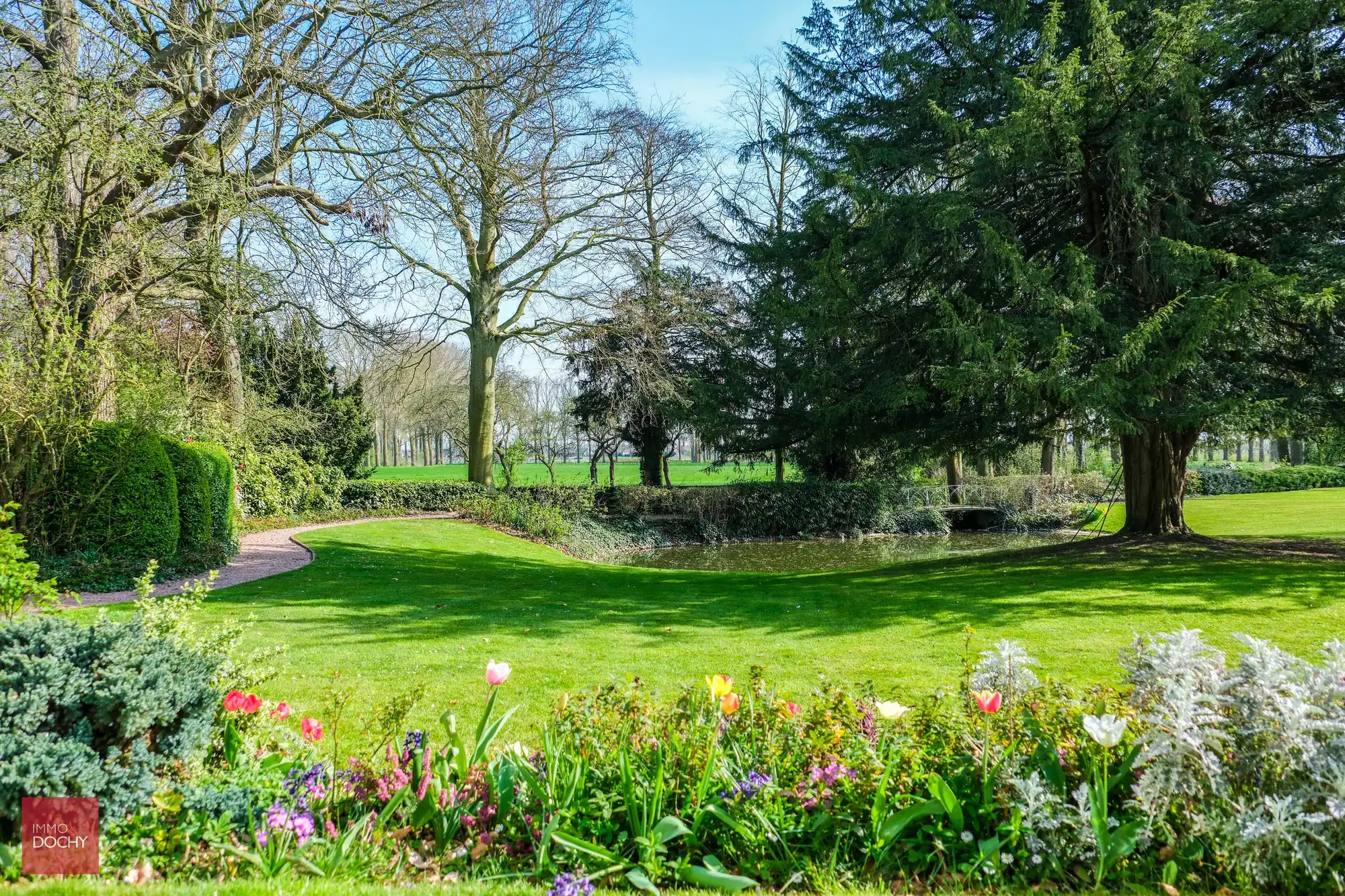 Karaktervolle herenvilla op ca 7.800m² palend aan oude Scheldearm foto 8