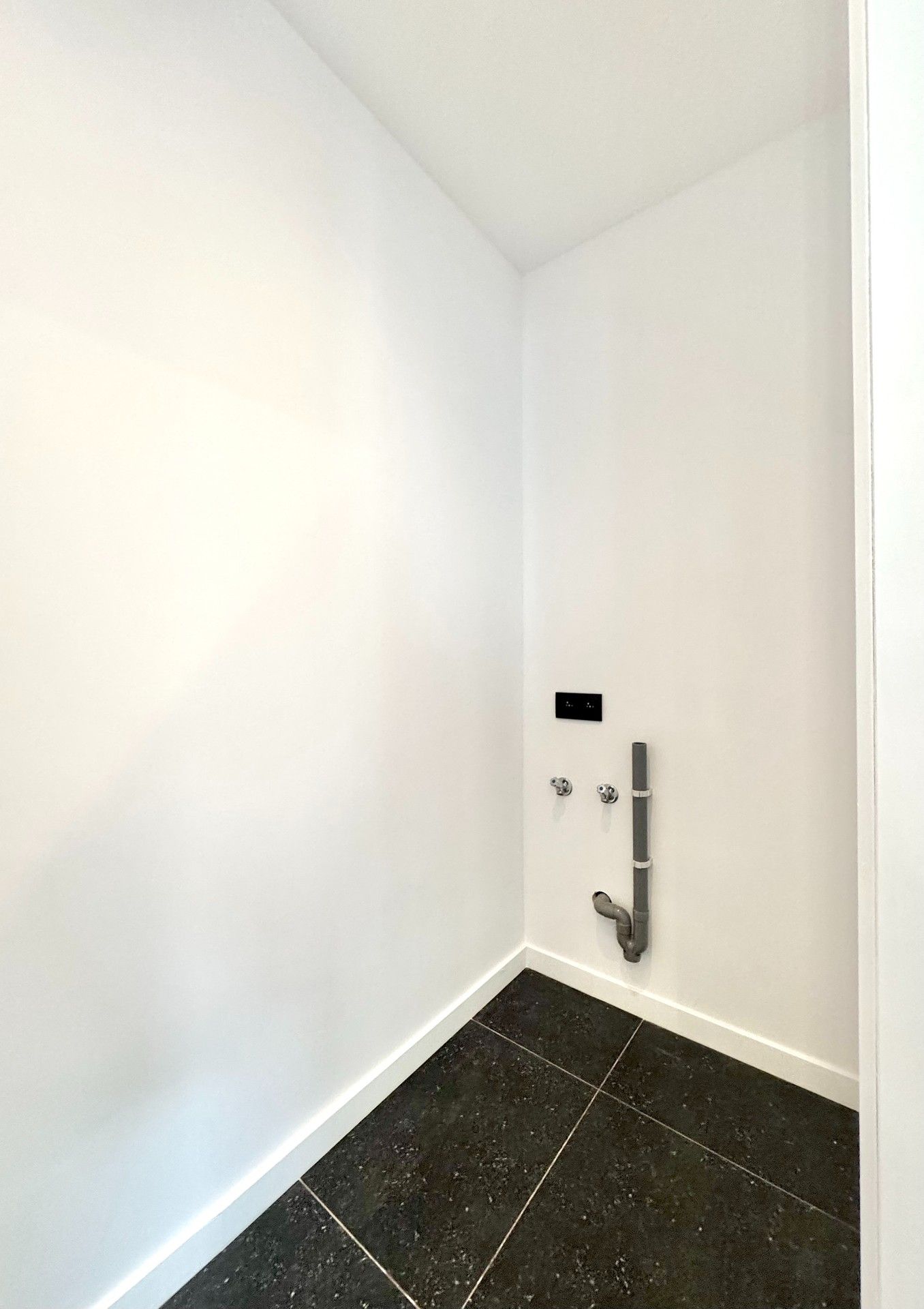 GERENOVEERDE WONING MET TUIN & GARAGE - 444 M² foto 13