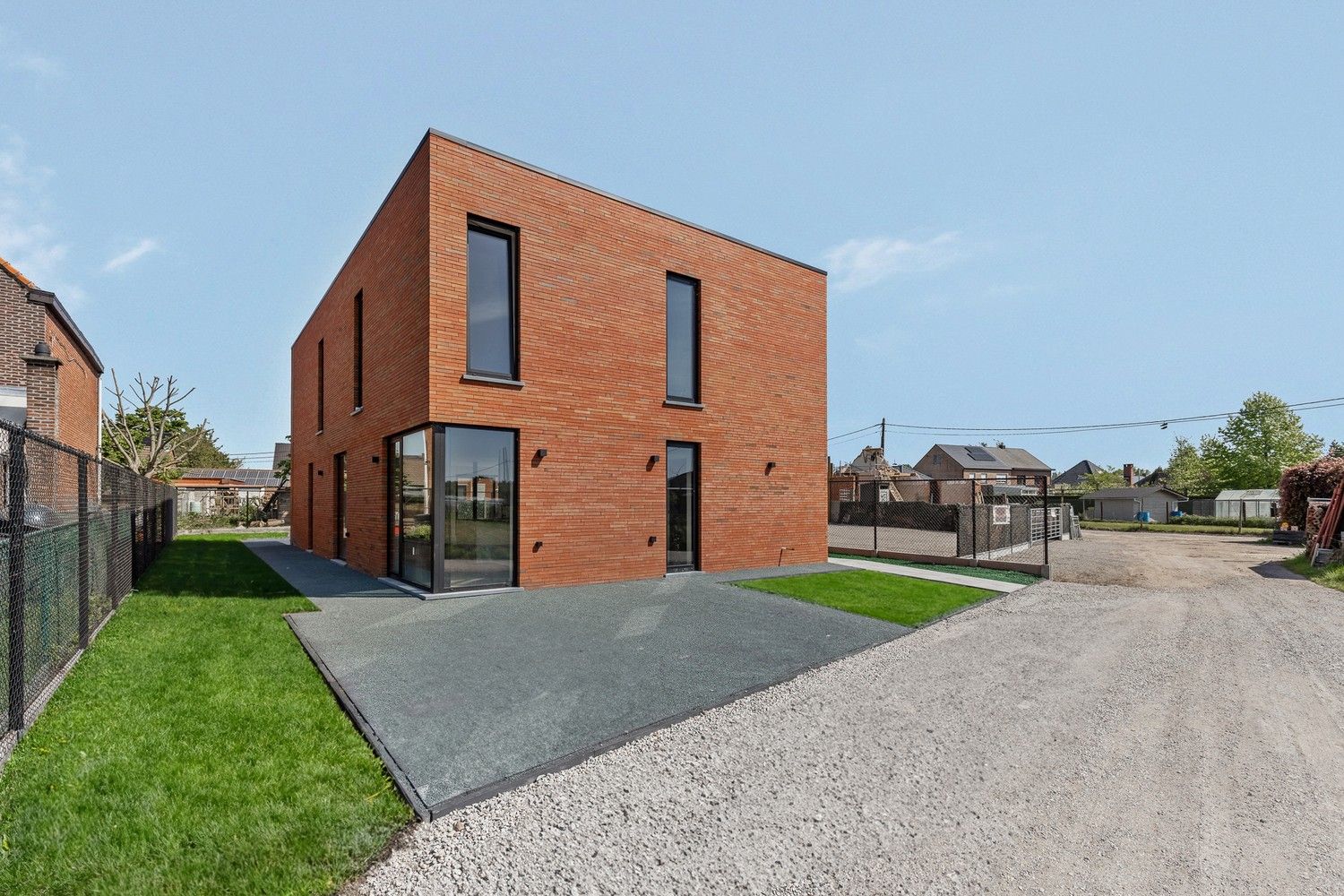 Prachtige BEN-woning met 4 slpkrs en tuin foto {{pictureIndex}}