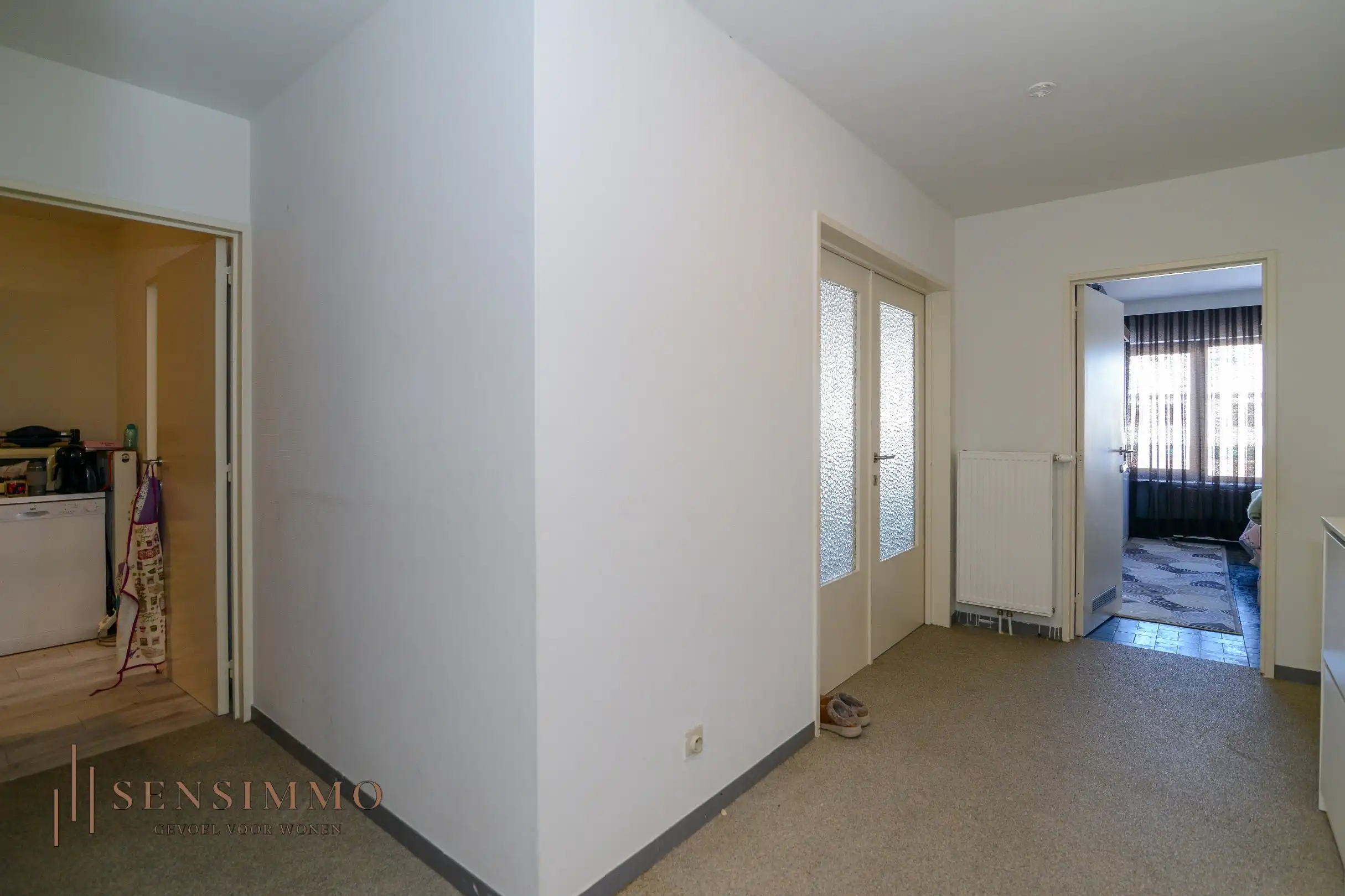 Tweeslaapkamer appartement met parking en kelderberging foto 8