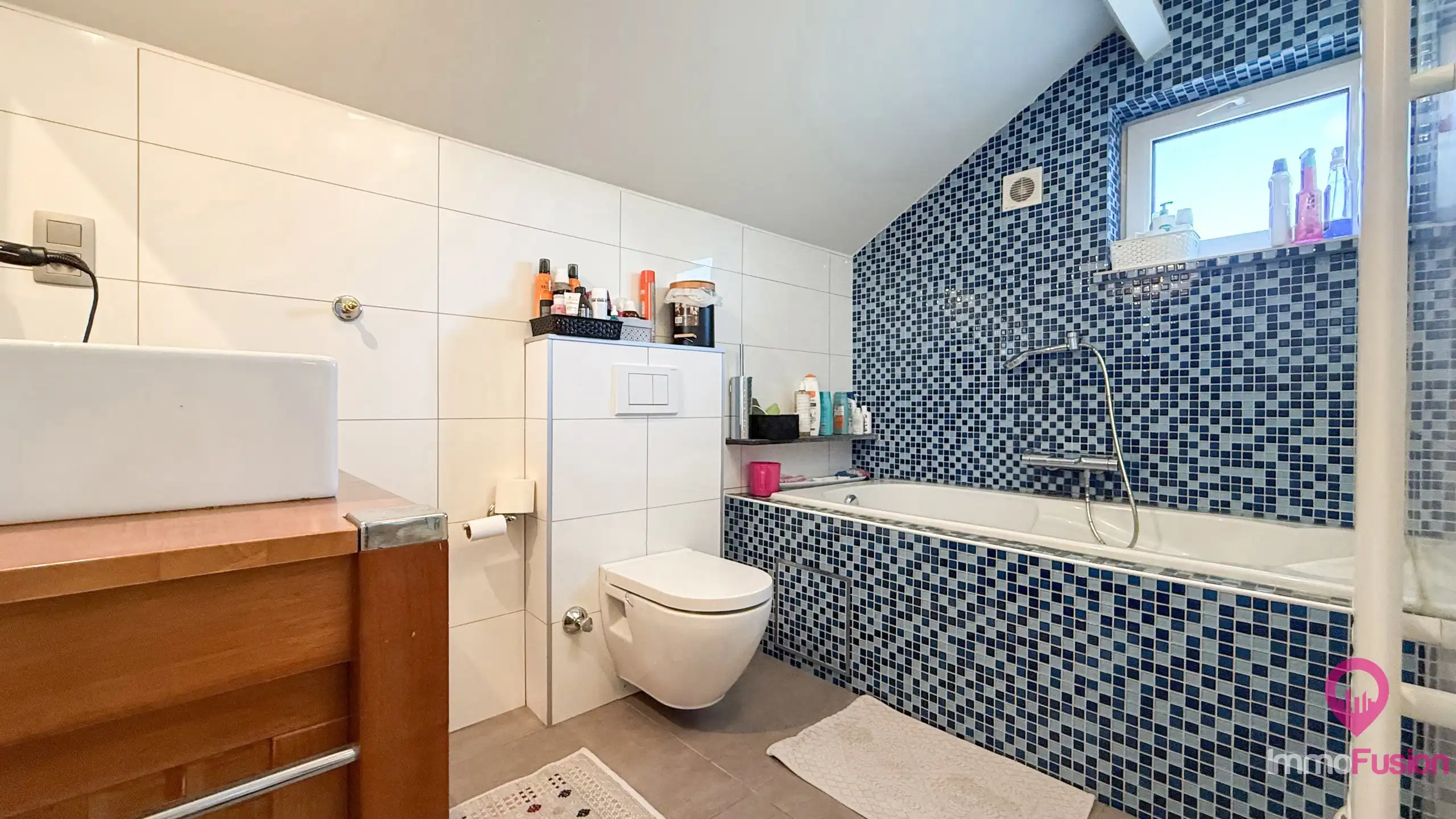 Instapklare gezinswoning met 3 slpk op toplocatie in HH! foto 22