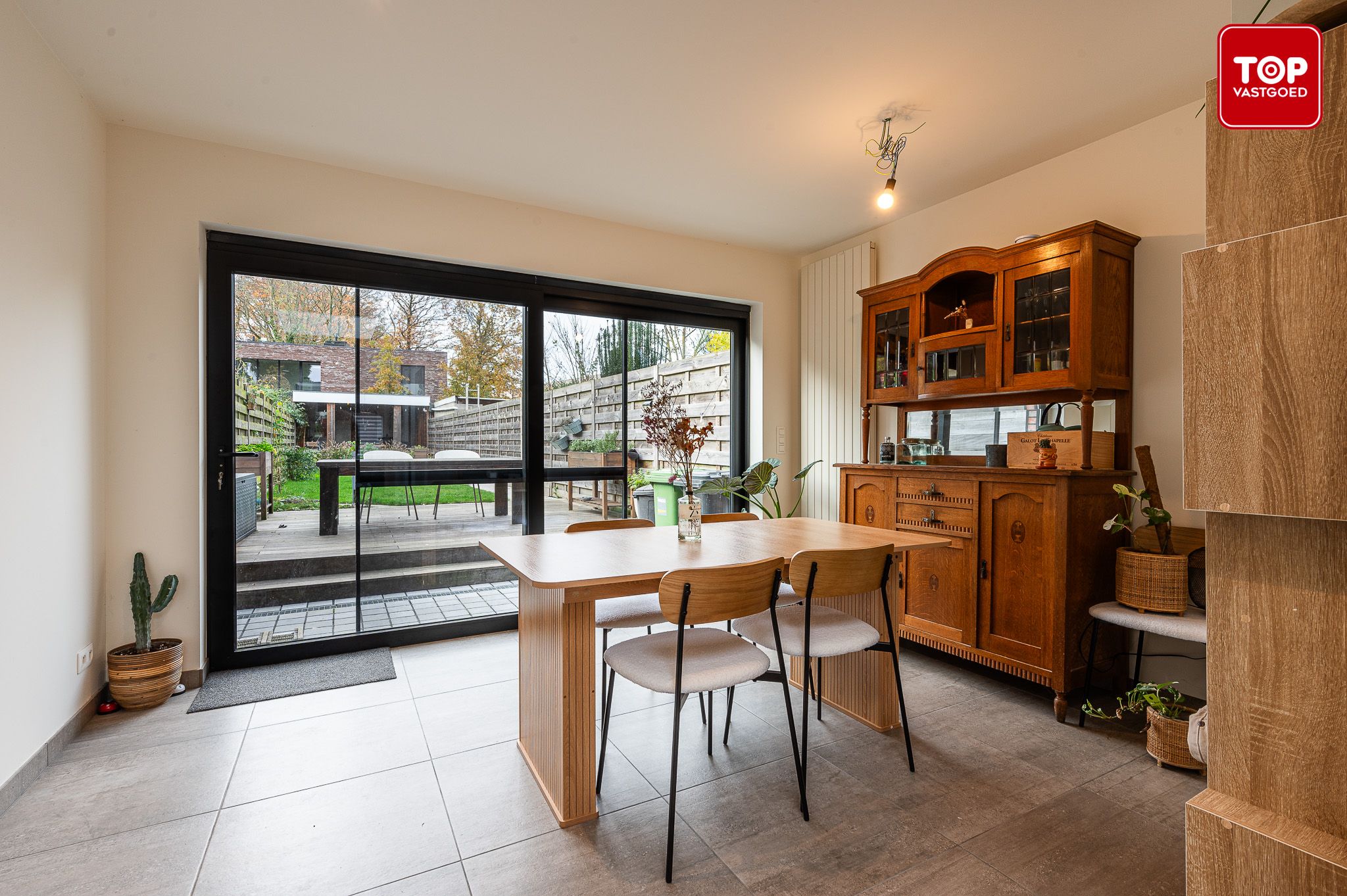 Instapklare woning met 2 slaapkamers en prachtige tuin foto 11