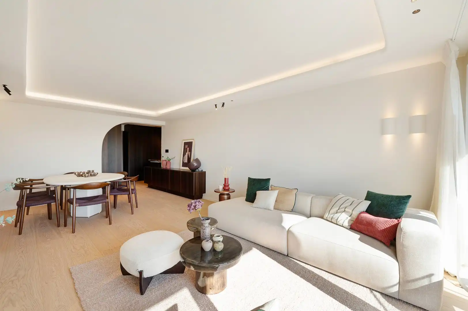 Prachtig gerenoveerd appartement nabij het centrum en de zee met open zichten. foto 4