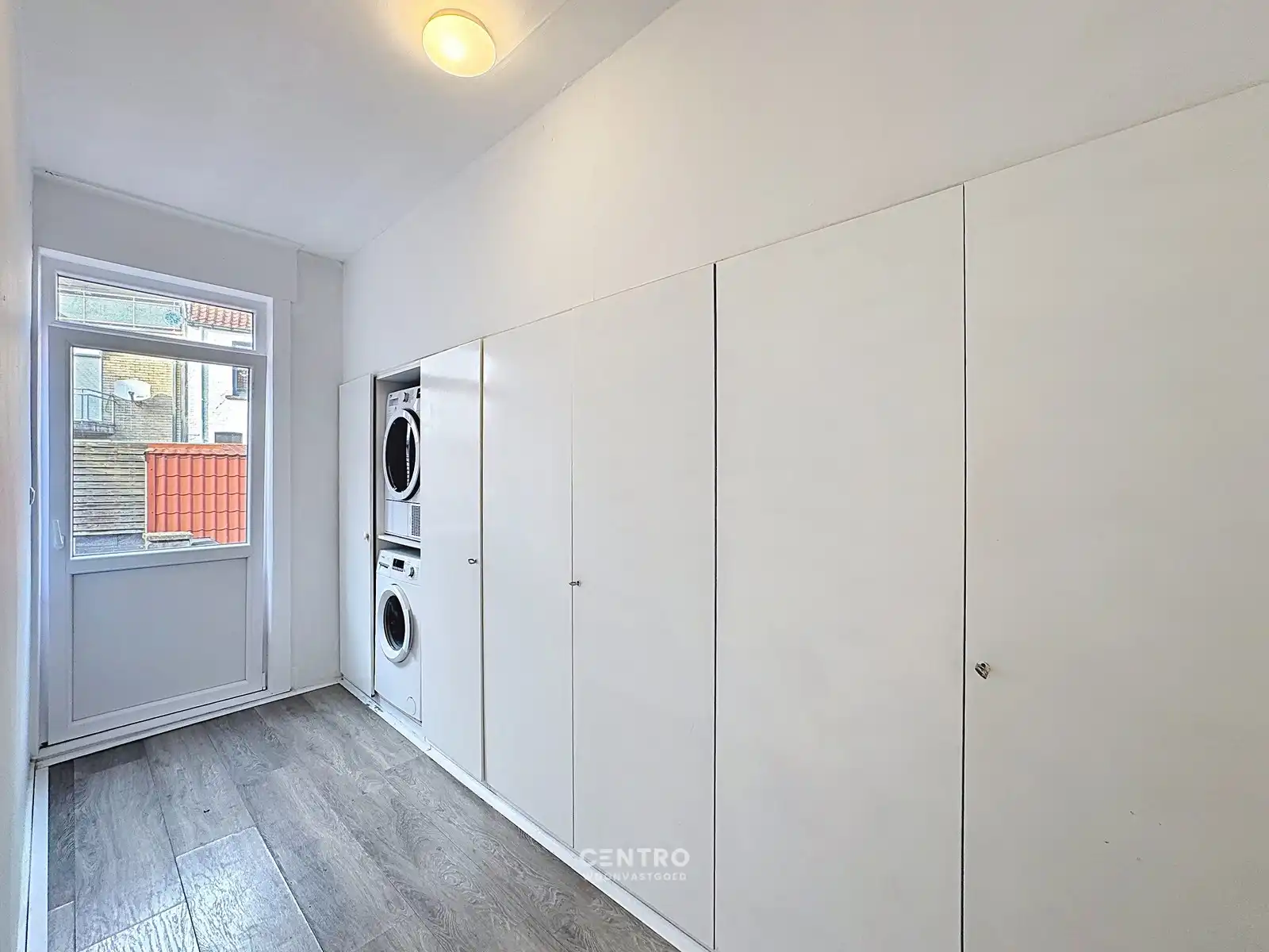 Ruim appartement (152m2) op leuke ligging te Brugge! foto 7