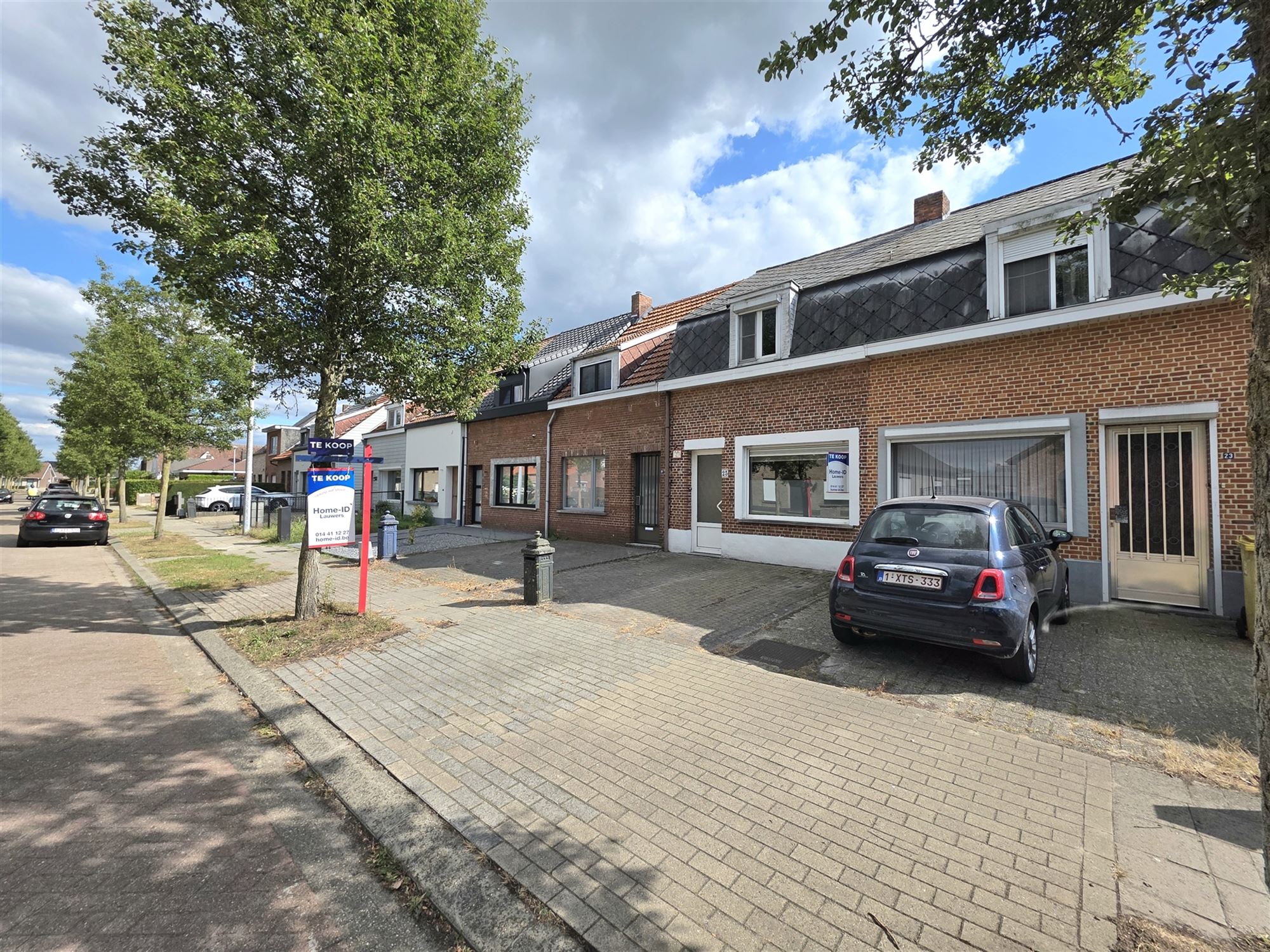 Burgerswoning met 2 à 3 slpks, parking en tuin met ingang foto 3