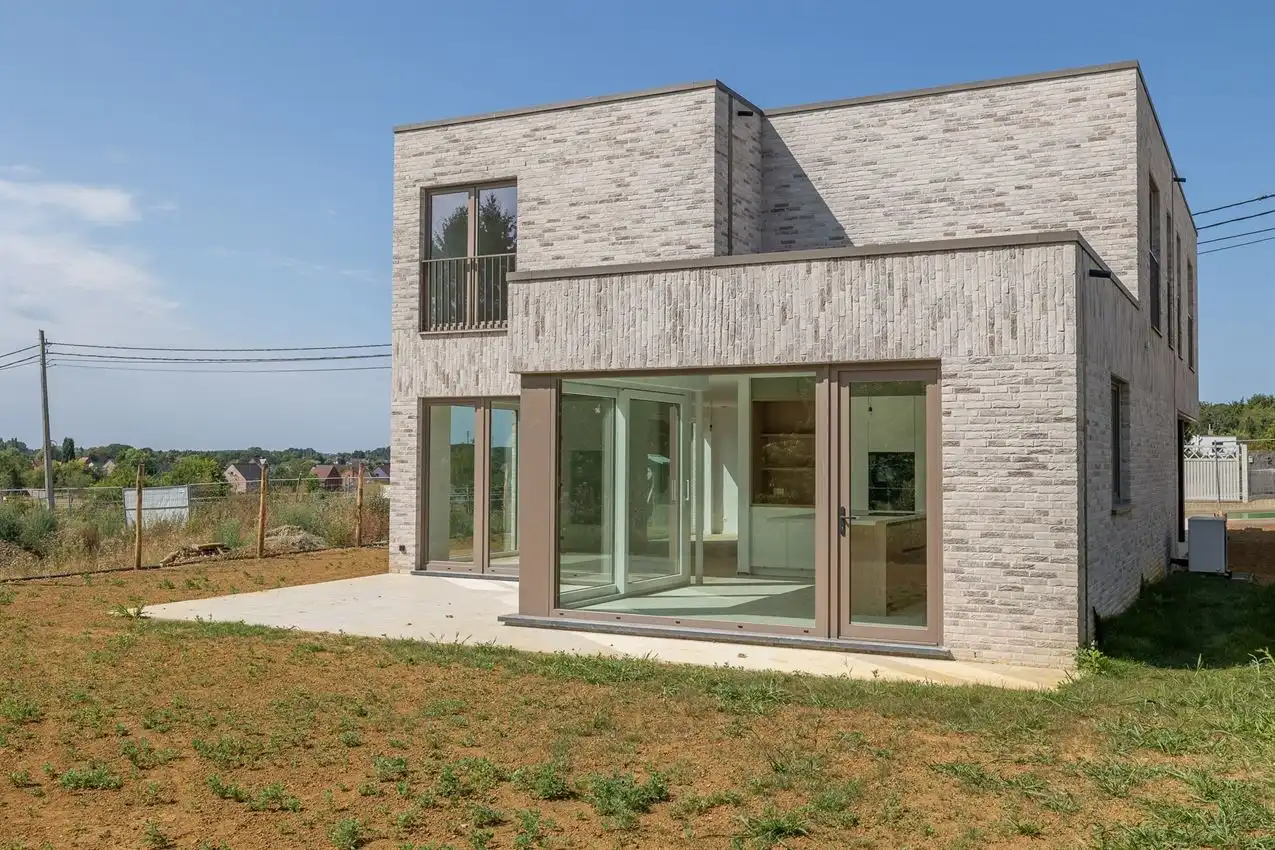 Instapklare nieuwbouwwoning met 4 slaapkamers, 2 badkamers en E-peil 9 foto 5