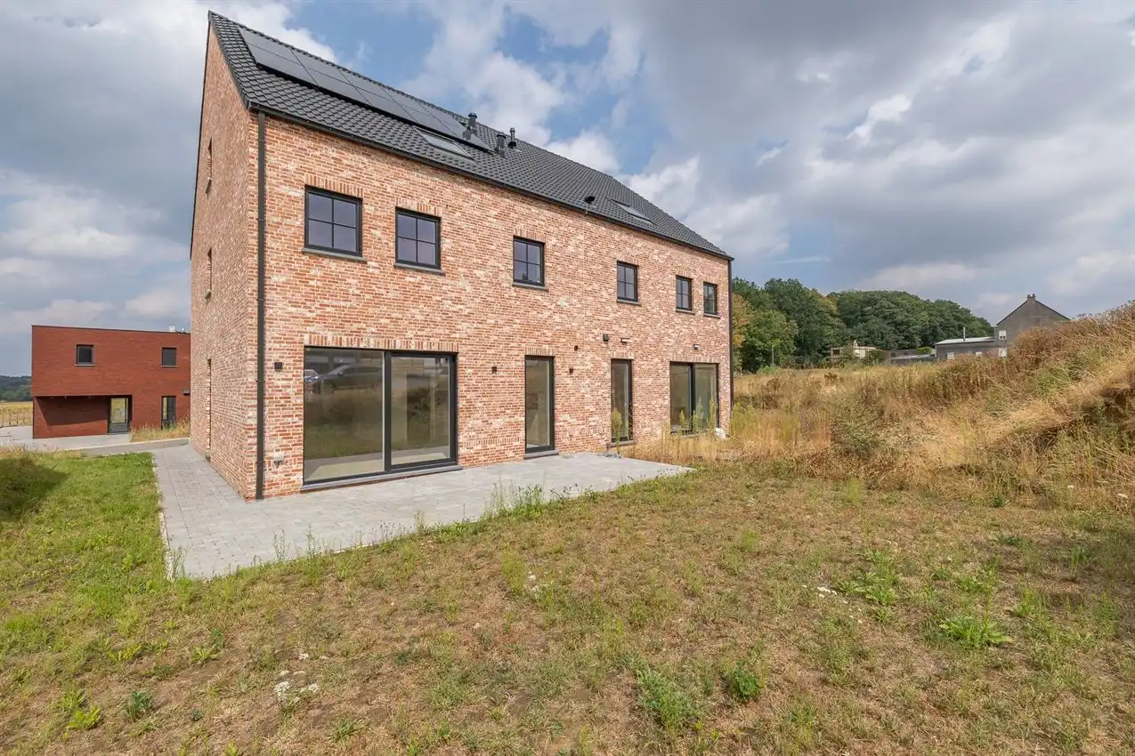 Niewbouwwoning, gunstige ligging, 3 slpk, tuin foto 3