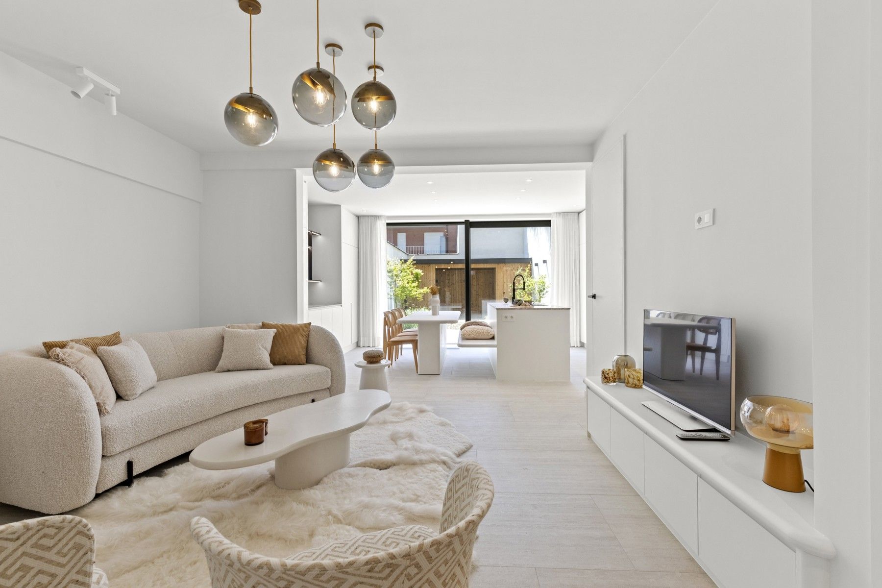 Gerenoveerd gelijkvloersappartement in hartje Knokke foto {{pictureIndex}}