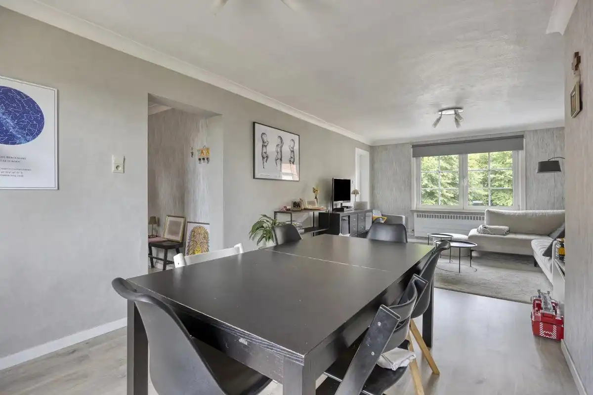 OPBRENGSTEIGENDOM BESTAANDE UIT TWEE RUIME EN VERHUURDE APPARTEMENTEN IN HERK-DE-STAD foto 3