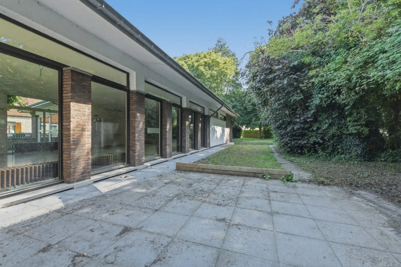 Voormalig dienstencentrum met ruime indeling en residentieel potentieel - Lissewege  foto 14