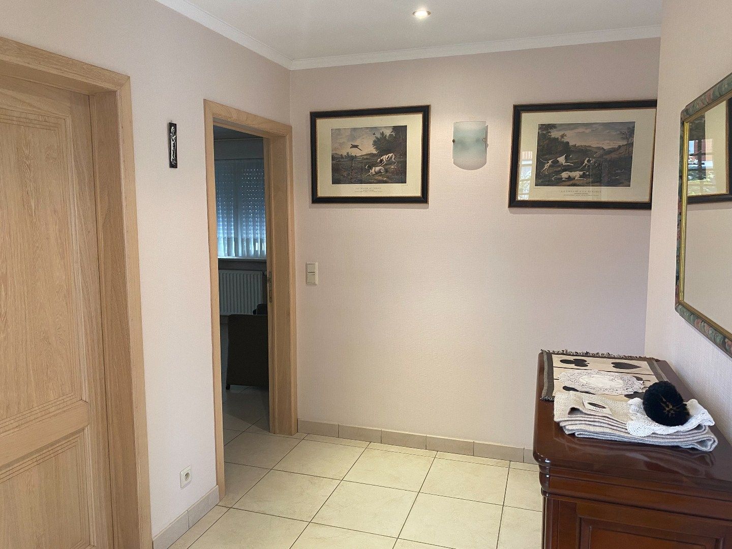 Te Huur: Alleenstaande Bungalow met Ruime Tuin in Wijtschate foto 4
