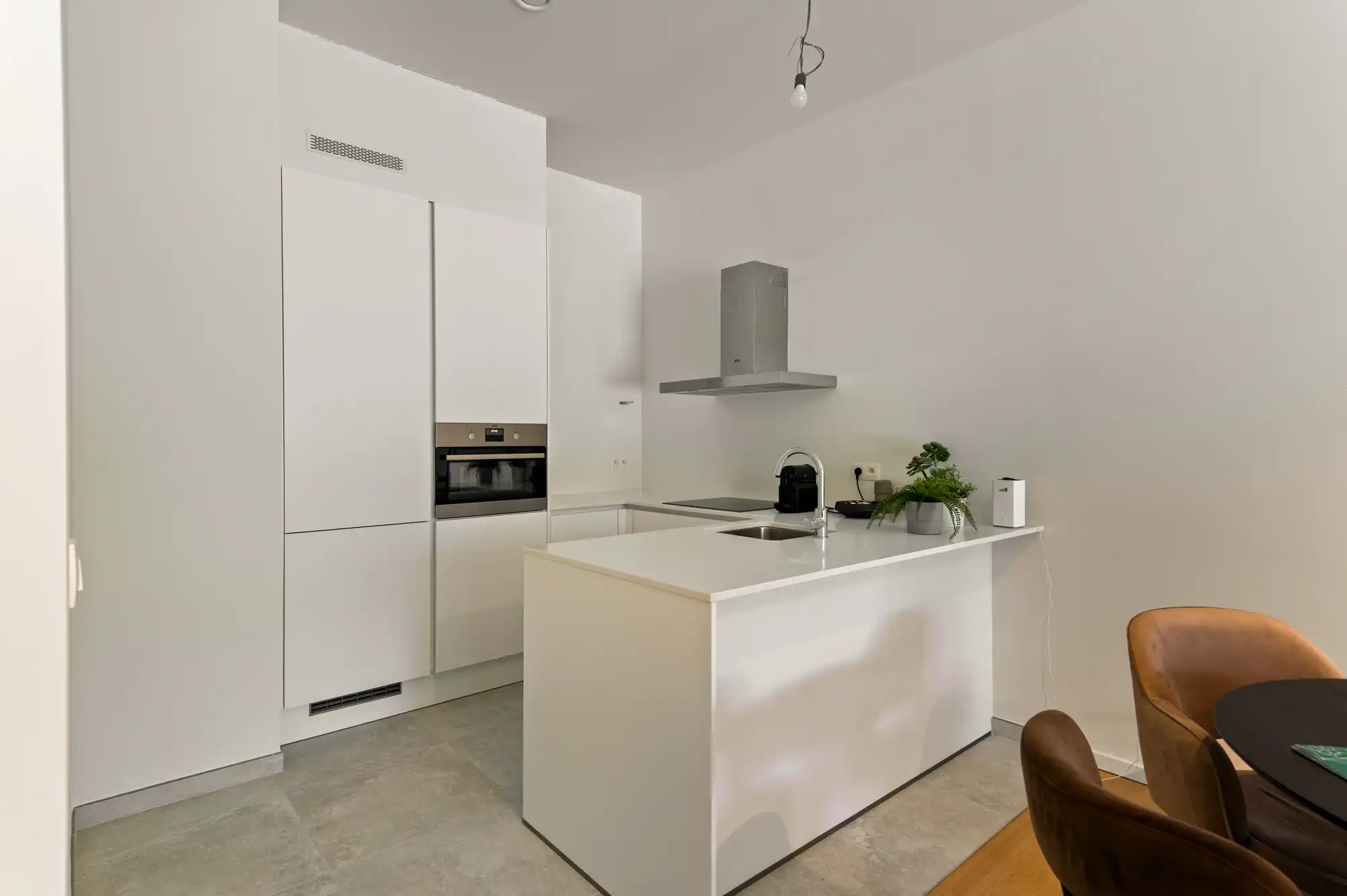 Ruim nieuwbouw app. van 148 m² met handel-/praktijkruimte foto 11
