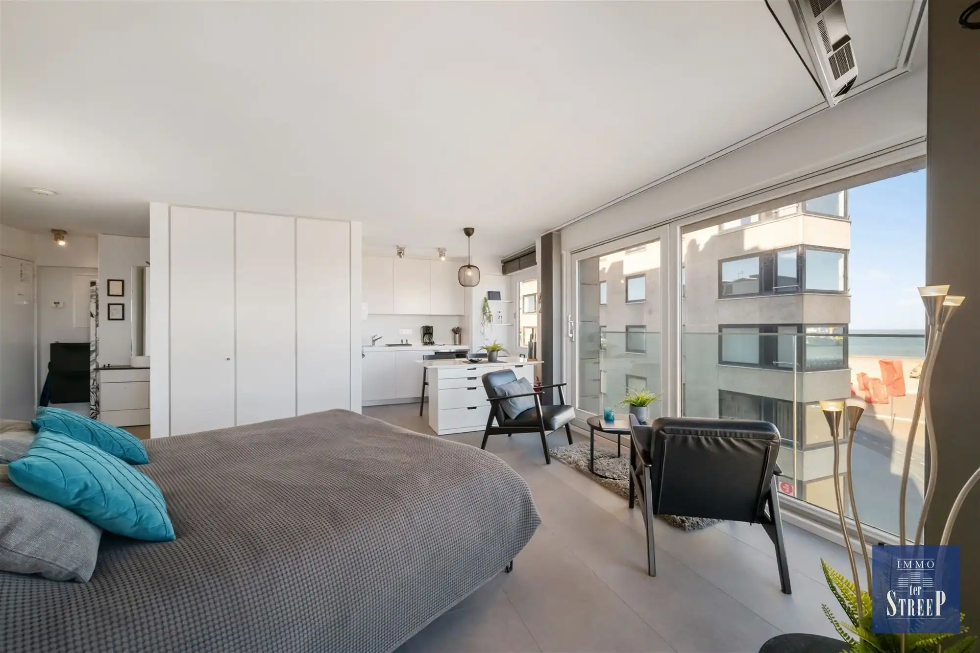 Exclusieve studio met adembenemend zeezicht foto 5