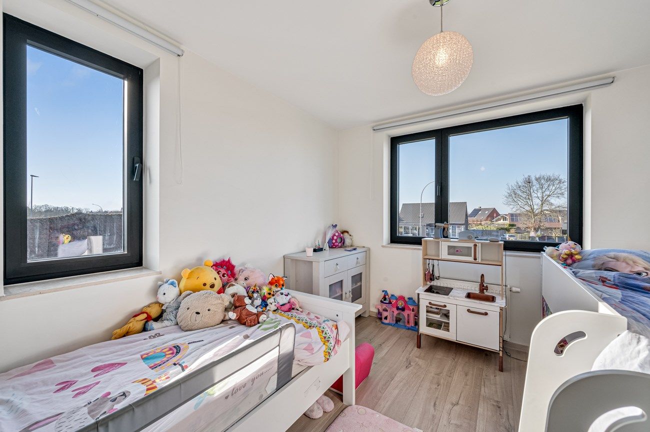Instapklare woning met 4 slaapkamers en een eindeloos uitzicht foto 15