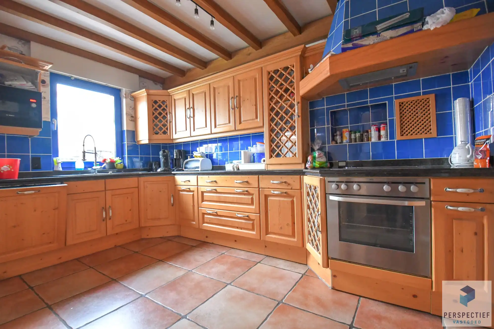 BEZOEKMOMENT ZATERDAG 23/05 VAN 9U TOT 11U | UITSTEKEND GELEGEN GELIJKVLOERSE WONING foto 7
