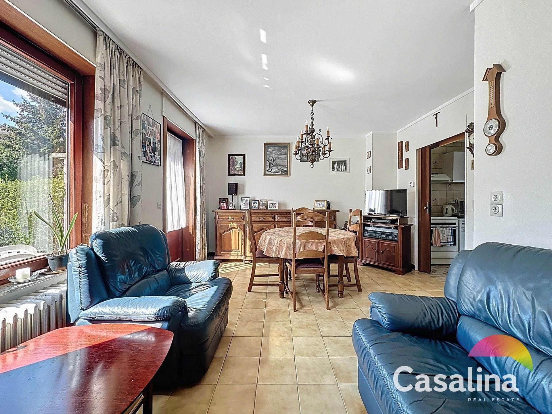 Te renoveren woning met tuin foto 3