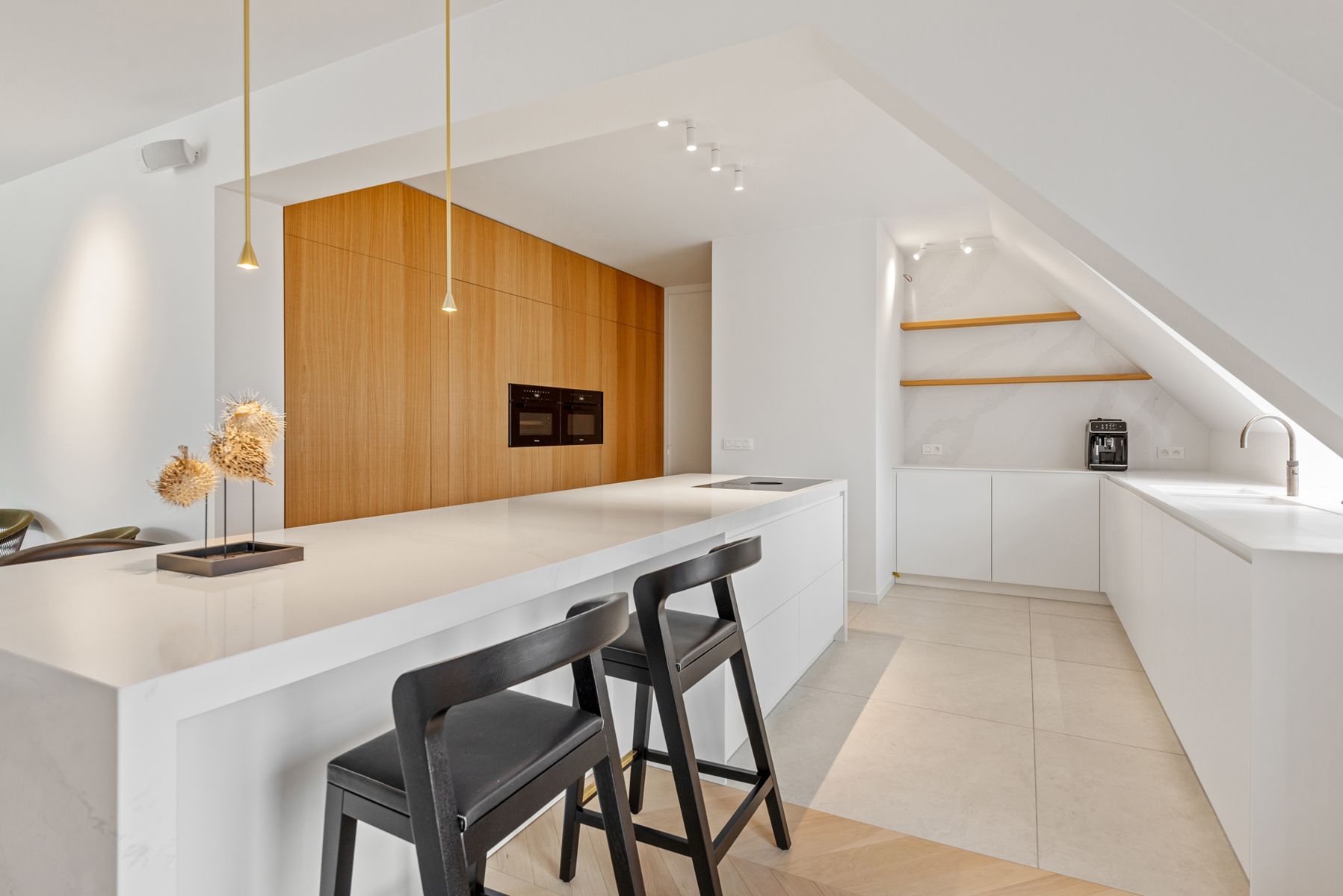 Exclusief duplex dakappartement met zicht op weiland. foto 16