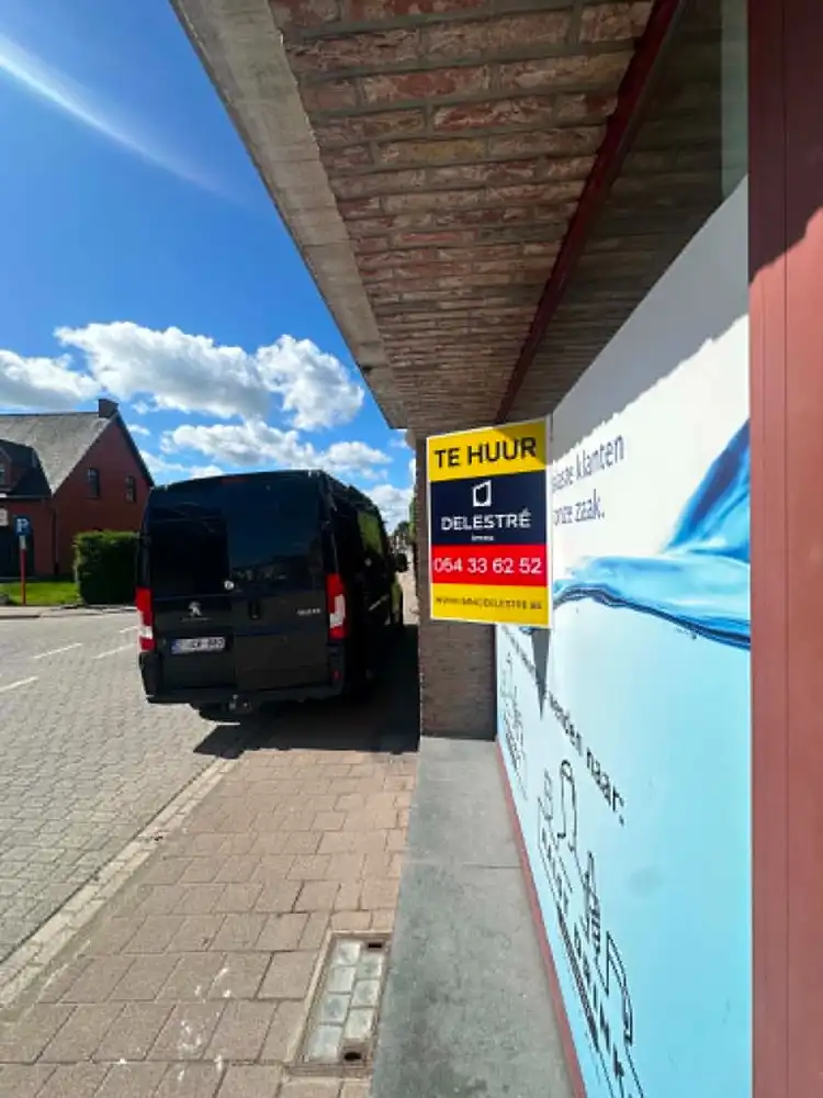 BETAALBAAR COMMERCIEEL PAND TOPLOCATIE foto 2