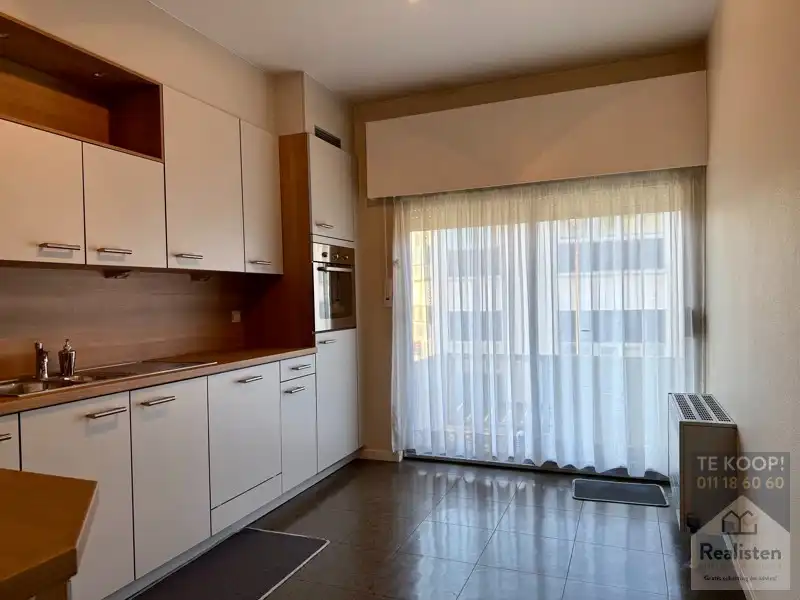 Instapkaar appartement - vlak aan het Jessa ziekenhuis foto 10