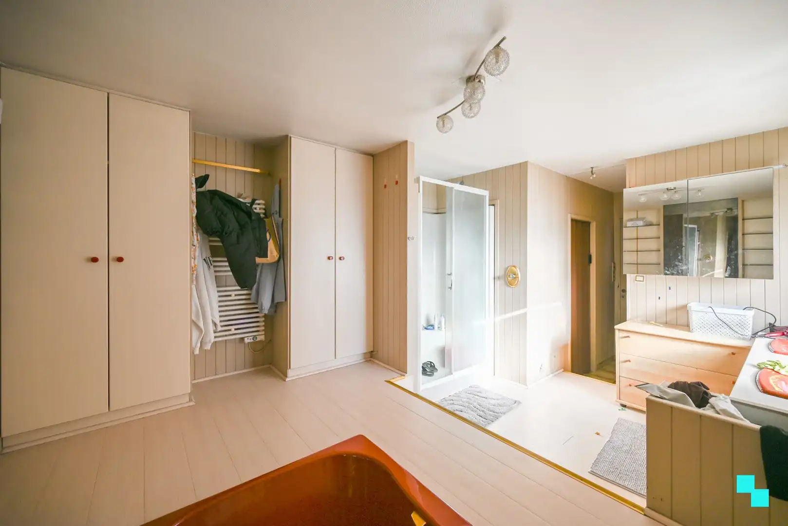 Interessante opbrengsteigendom in hartje Izegem foto 21