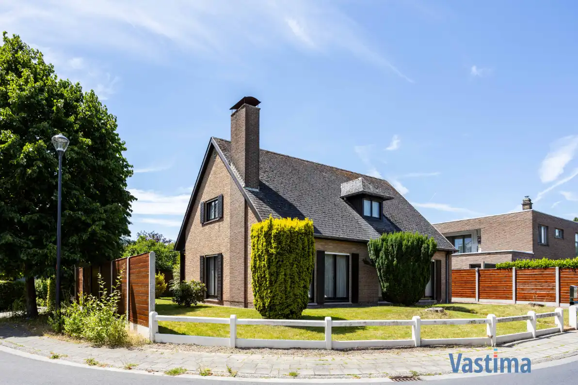 Villa met zonnige tuin en grote garage op een steenworp van centrum Aalst foto 3