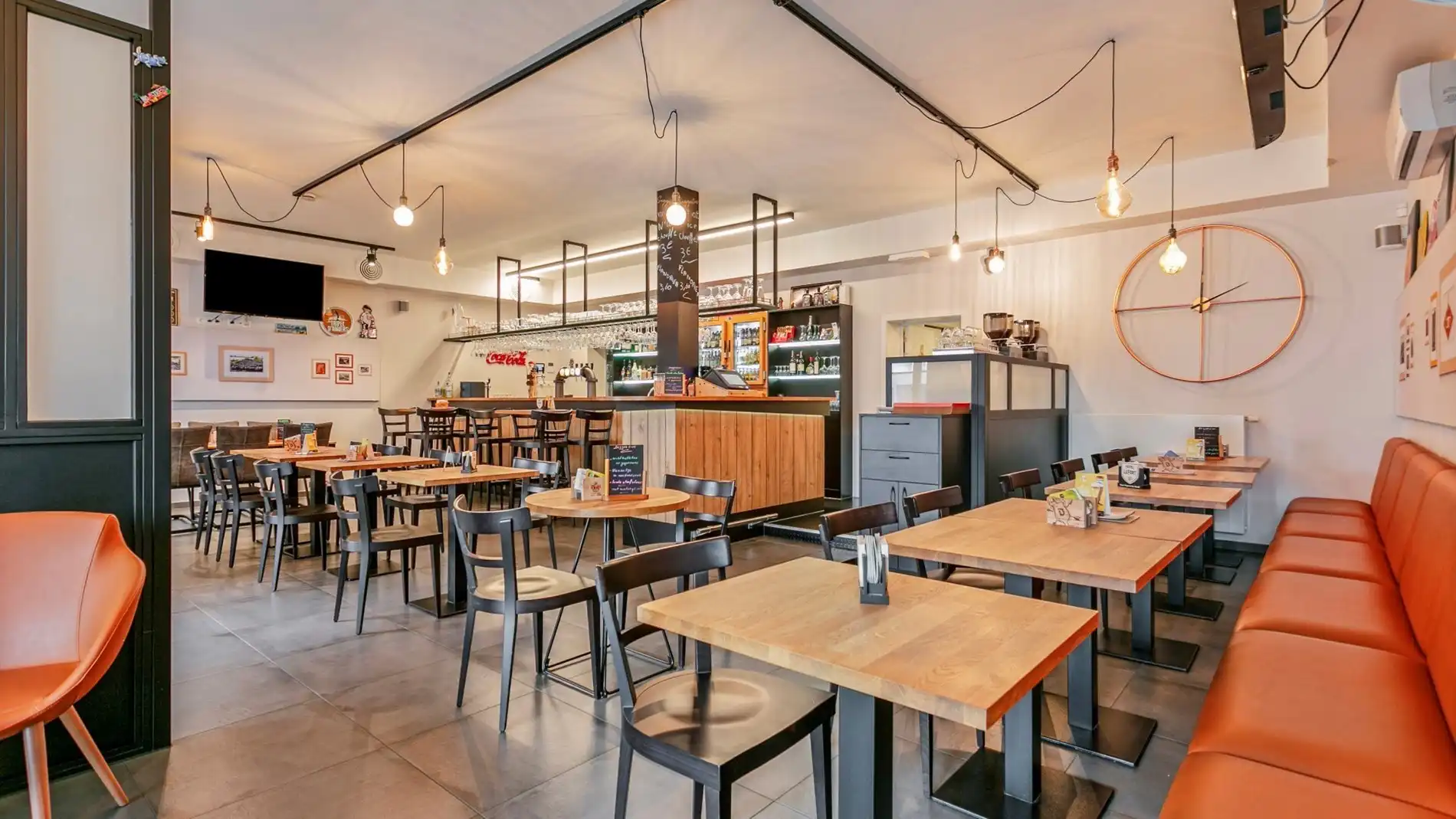 Recent ruim handelspand centrum Begijnendijk  foto 4