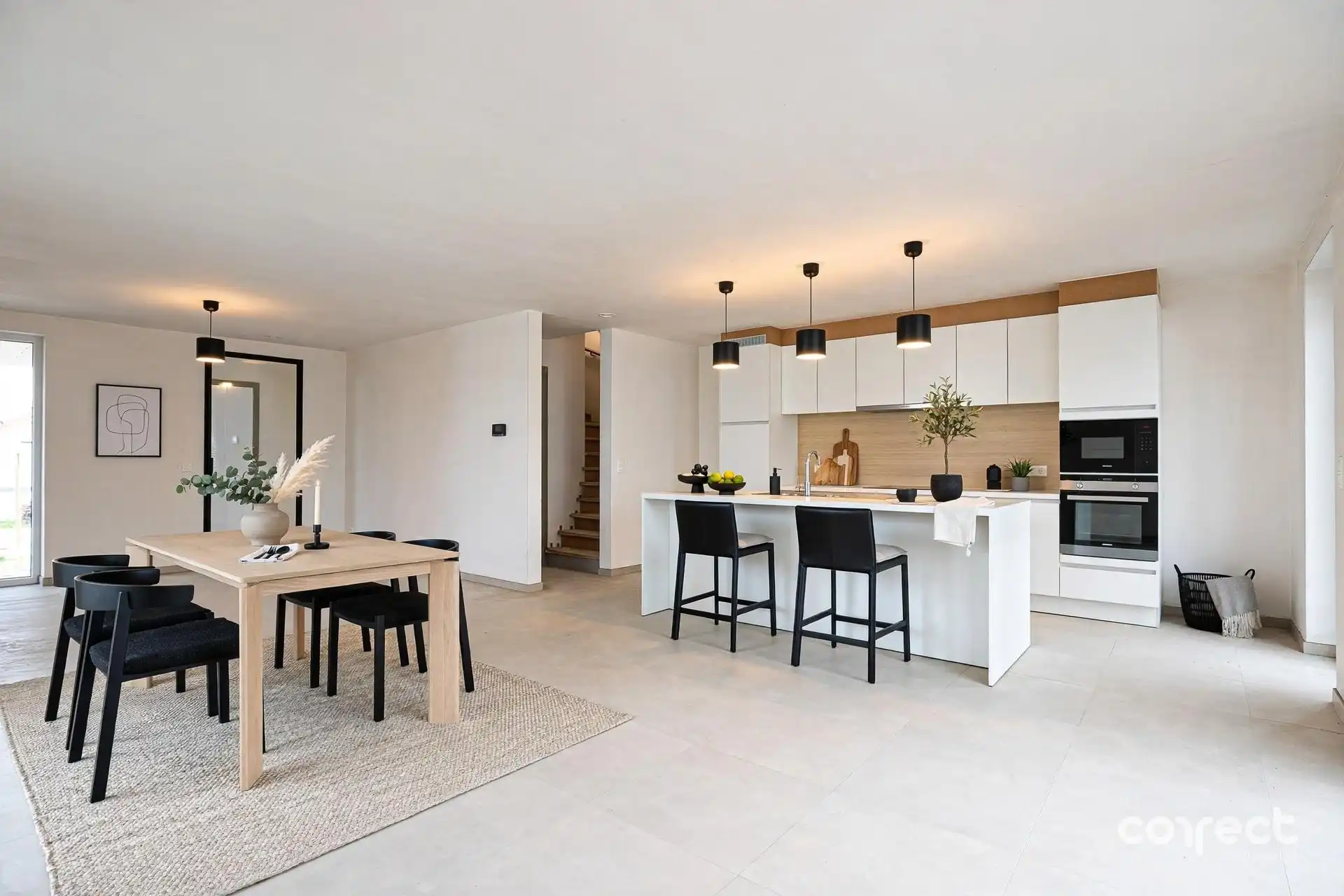 Moderne halfopen nieuwbouwwoning met een grote bew. opp. van 200 m². foto 4