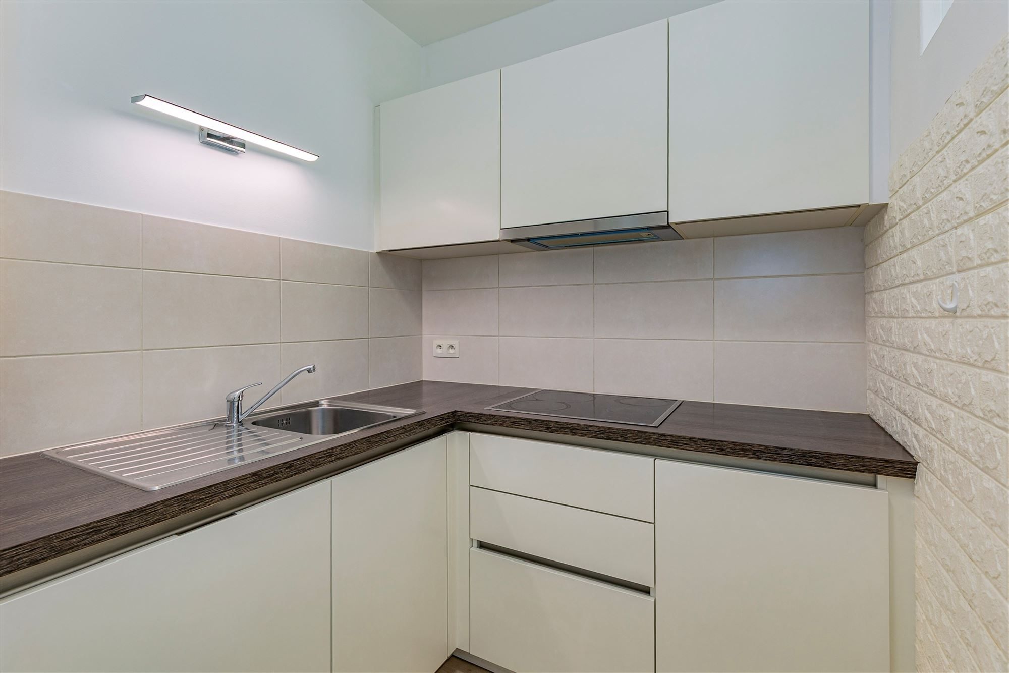 Recent 2 slaapkamer appartement met 2 terrassen foto 9