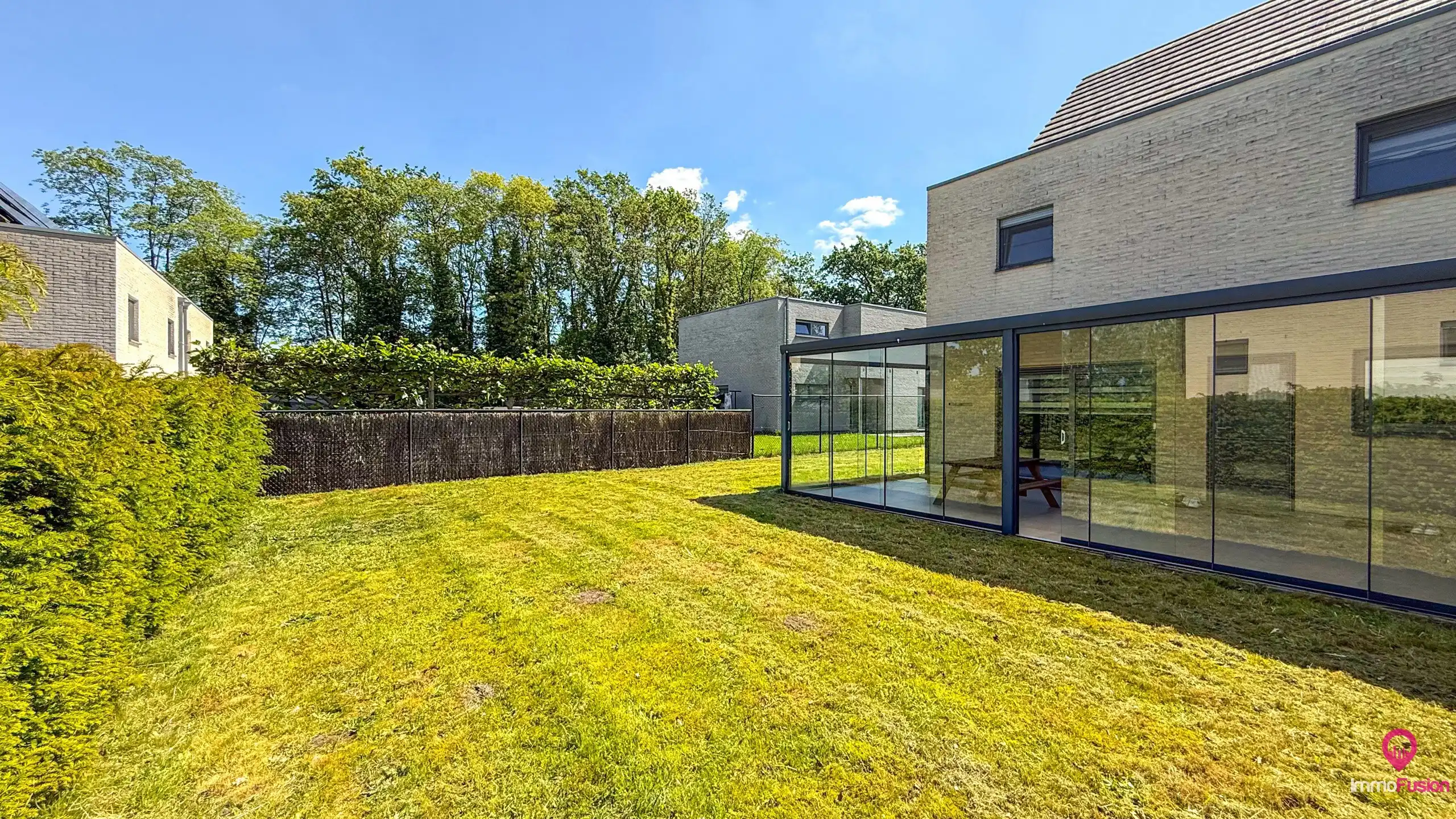 Nieuwbouwwoning met 4 slaapkamers, tuin en garage te Genk! foto 43