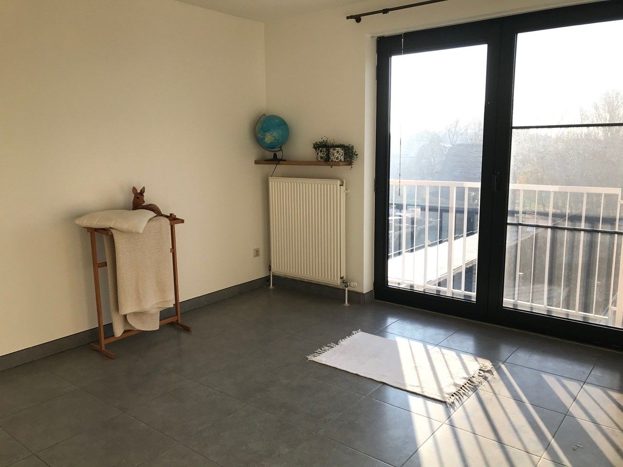 Instapklaar, nieuw geschilderd, ruim 2 slpk appartement foto 20