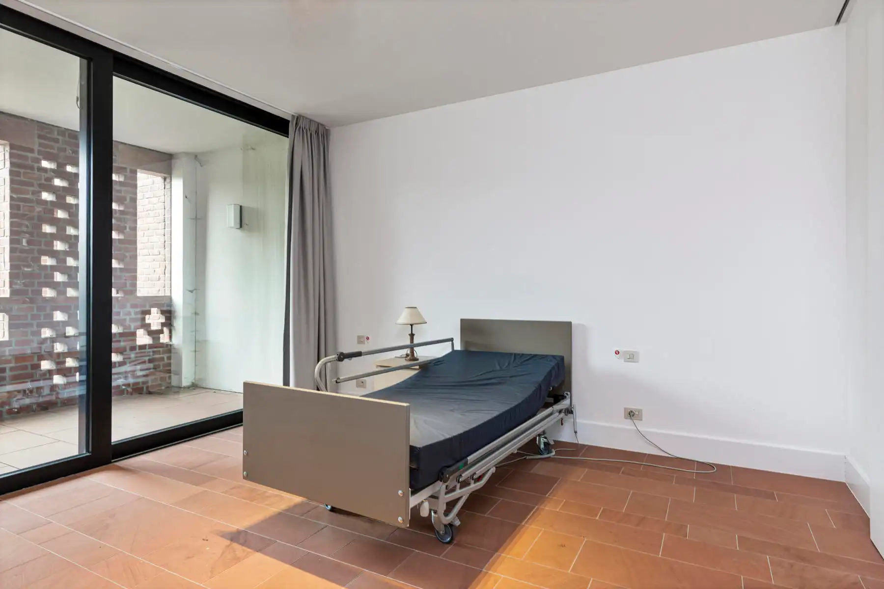 Ruime assistentiewoning met twee slaapkamers op topligging foto 15