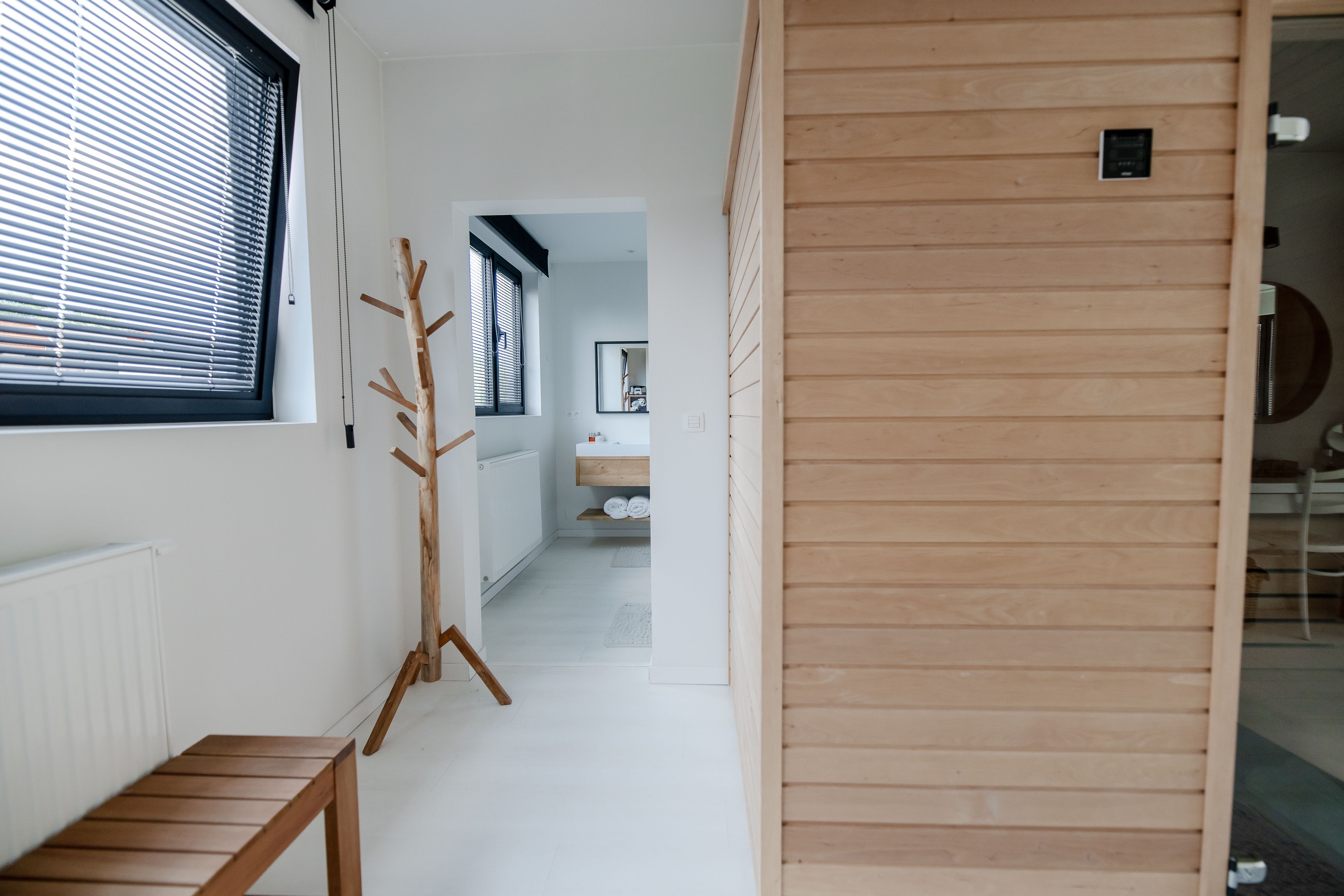 Feelgood woning met 4 slpks, 2 badk en prachtige tuin foto 27