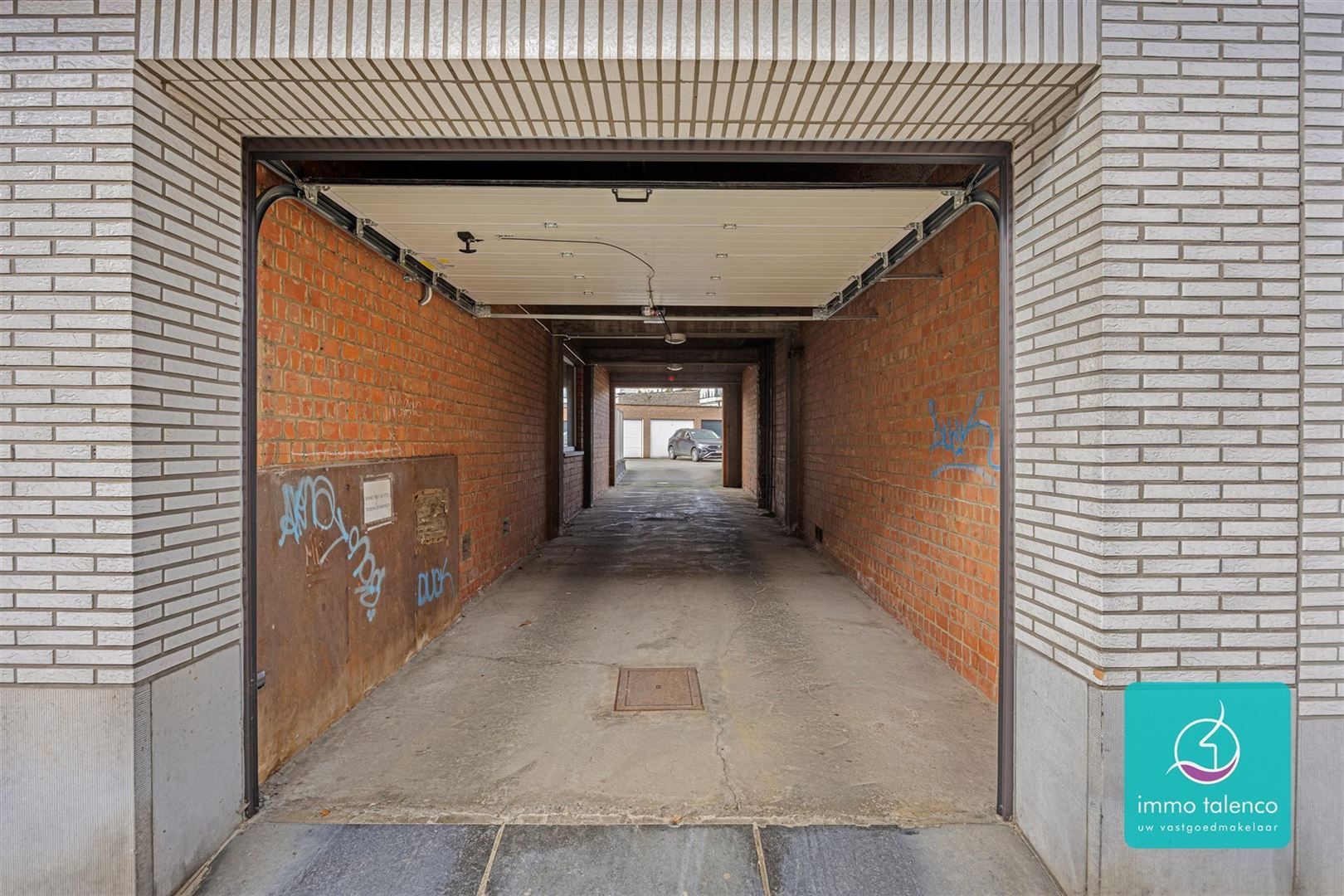 Ruim gelijkvloers appartement met 3 slaapkamers foto 20