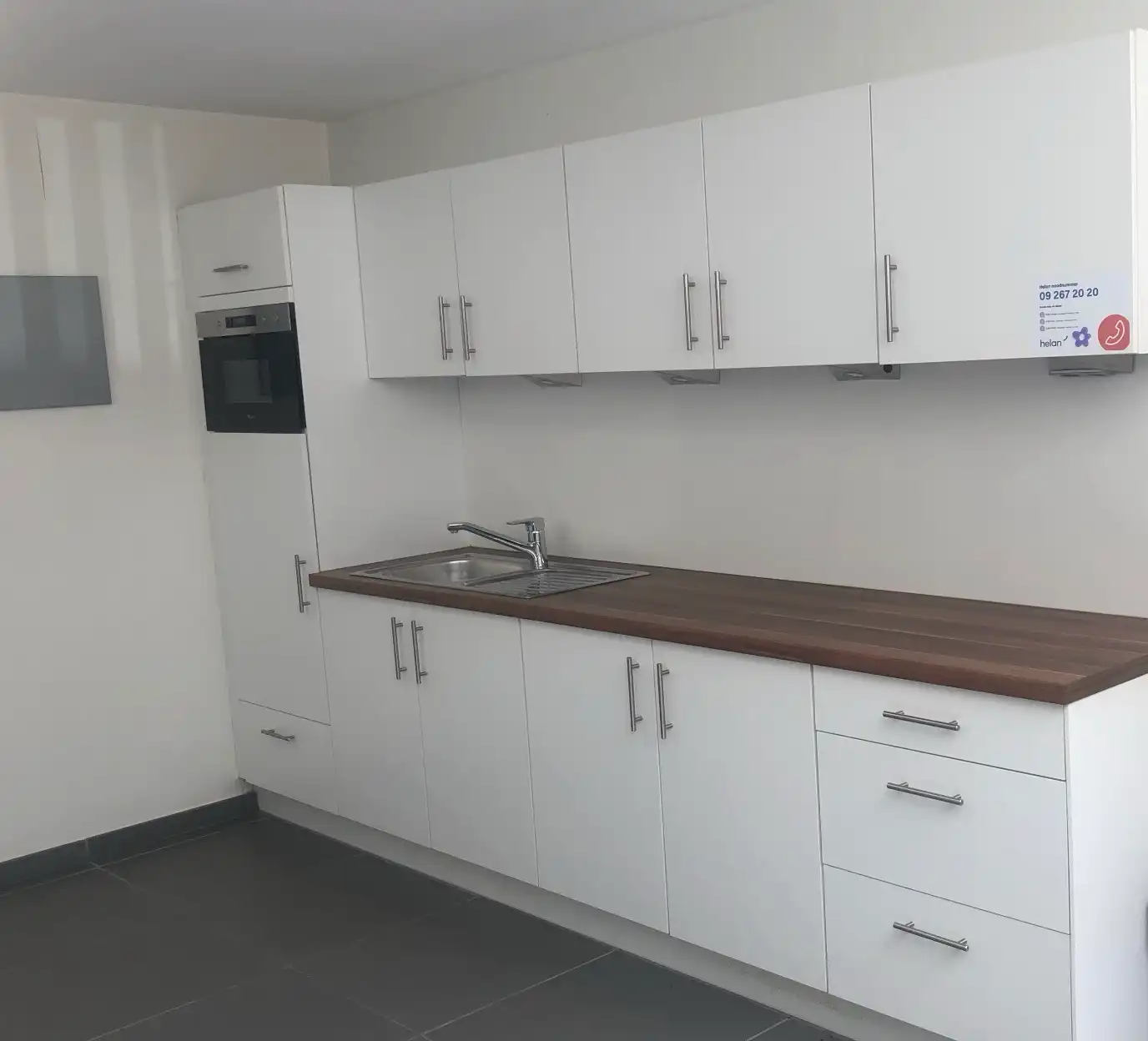 Lichtrijke kantoorruimte met 5 staanplaatsen foto 5