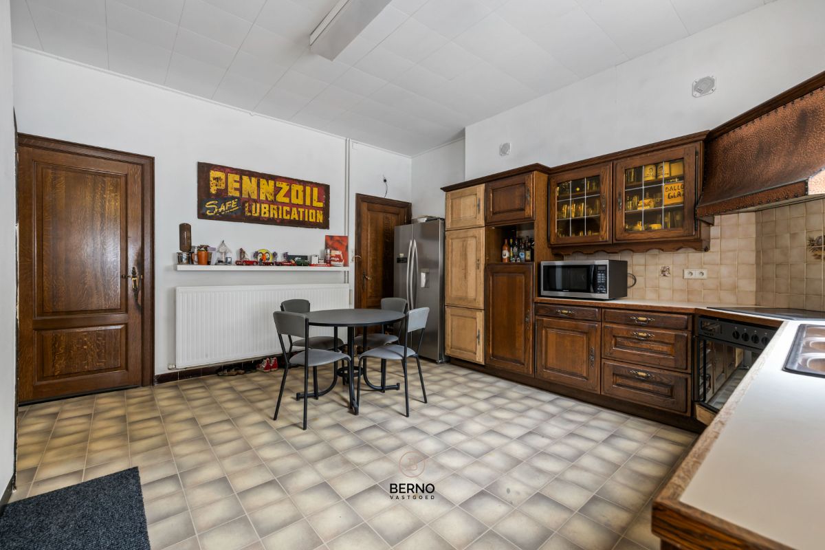 Rustig gelegen woning met 3 slaapkamers en ruime garage. foto 7