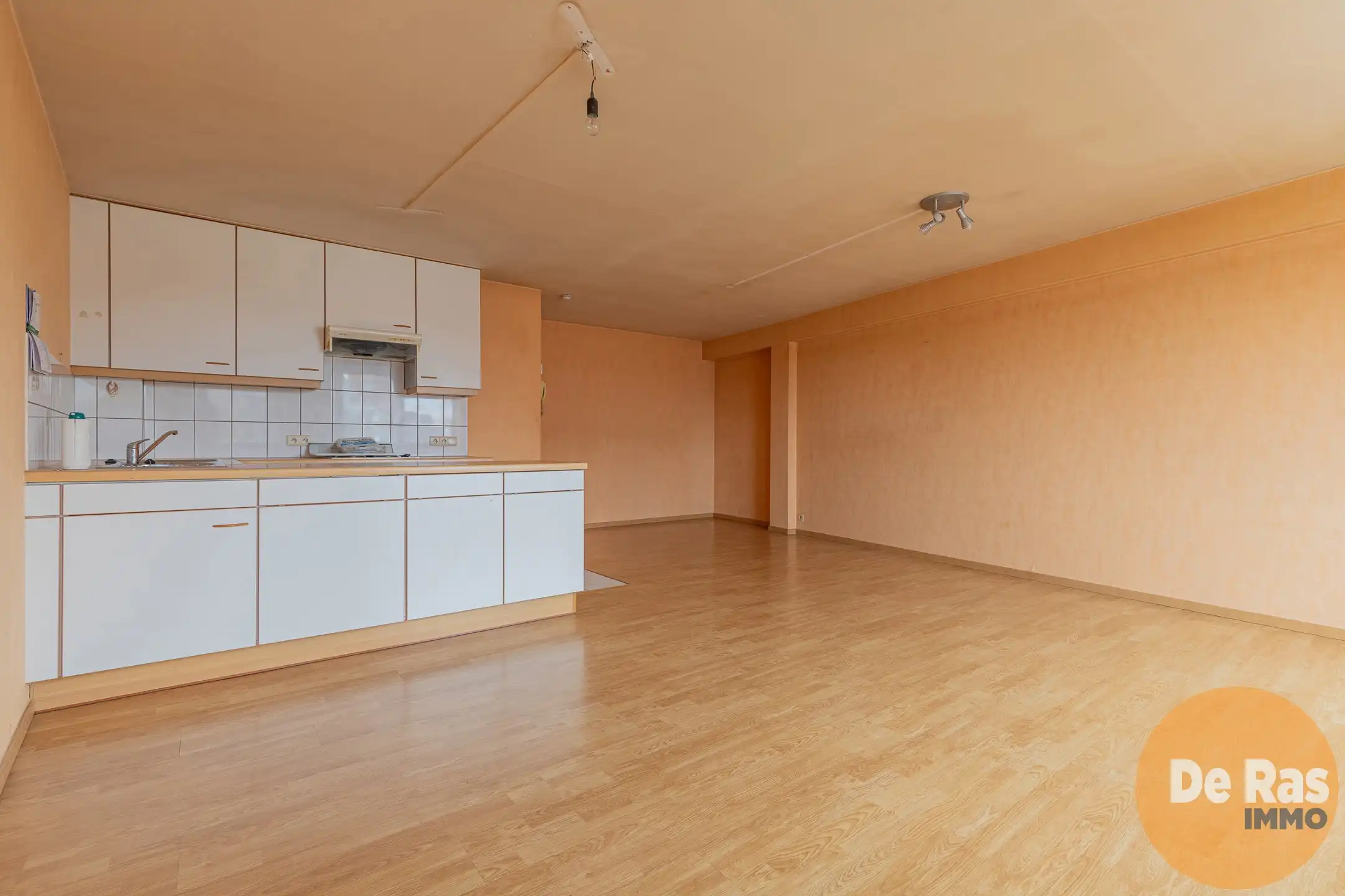 HERZELE – Starters -opbrengsteigendom, pal in het centrum foto 3