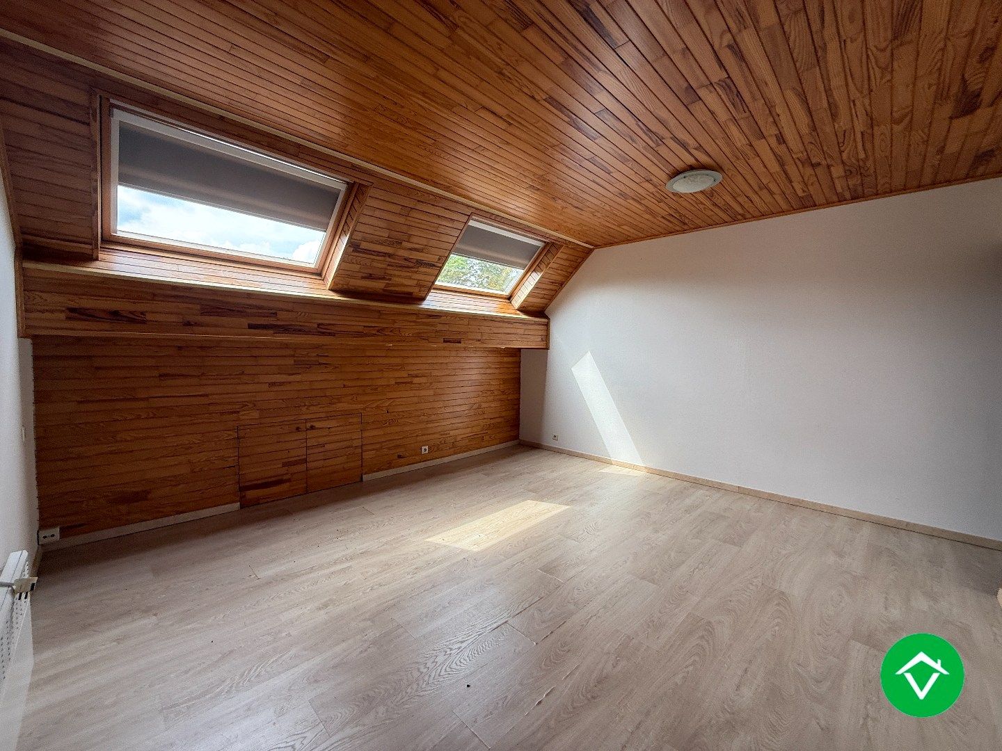 Rijwoning met 3 slaapkamers en tuin te centrum Roeselare foto 17
