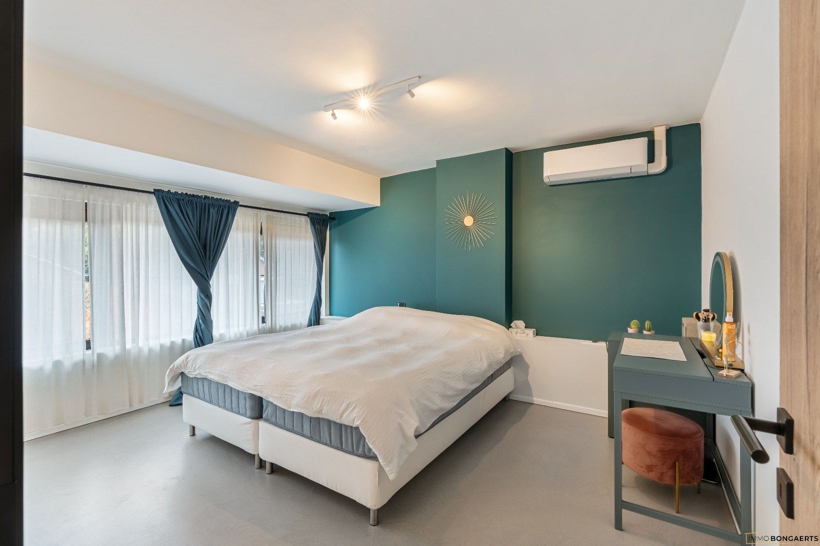 Ruime woning met 4 slaapkamers foto 19