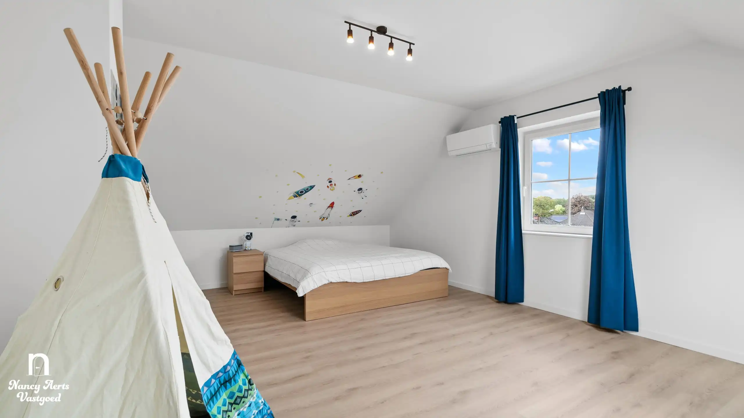 Verrassend ruime woning met aparte studio op rustige locatie foto 44